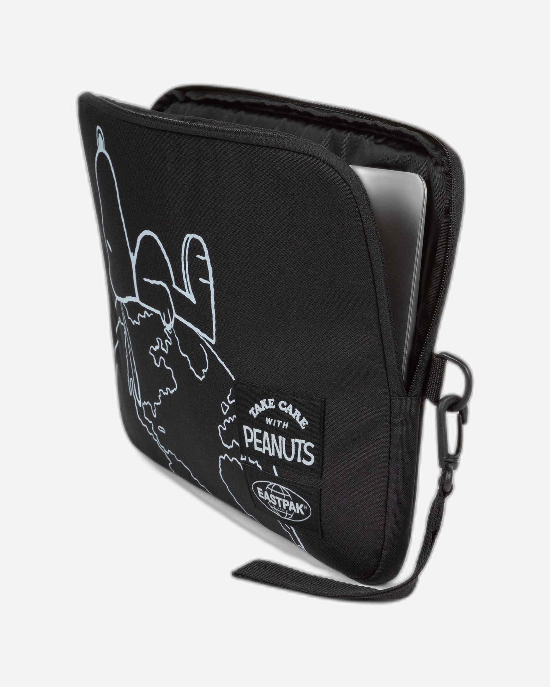 بطانية إيست باك متوسطة الحجم بنقشة الفول السوداني - EK0004247O11