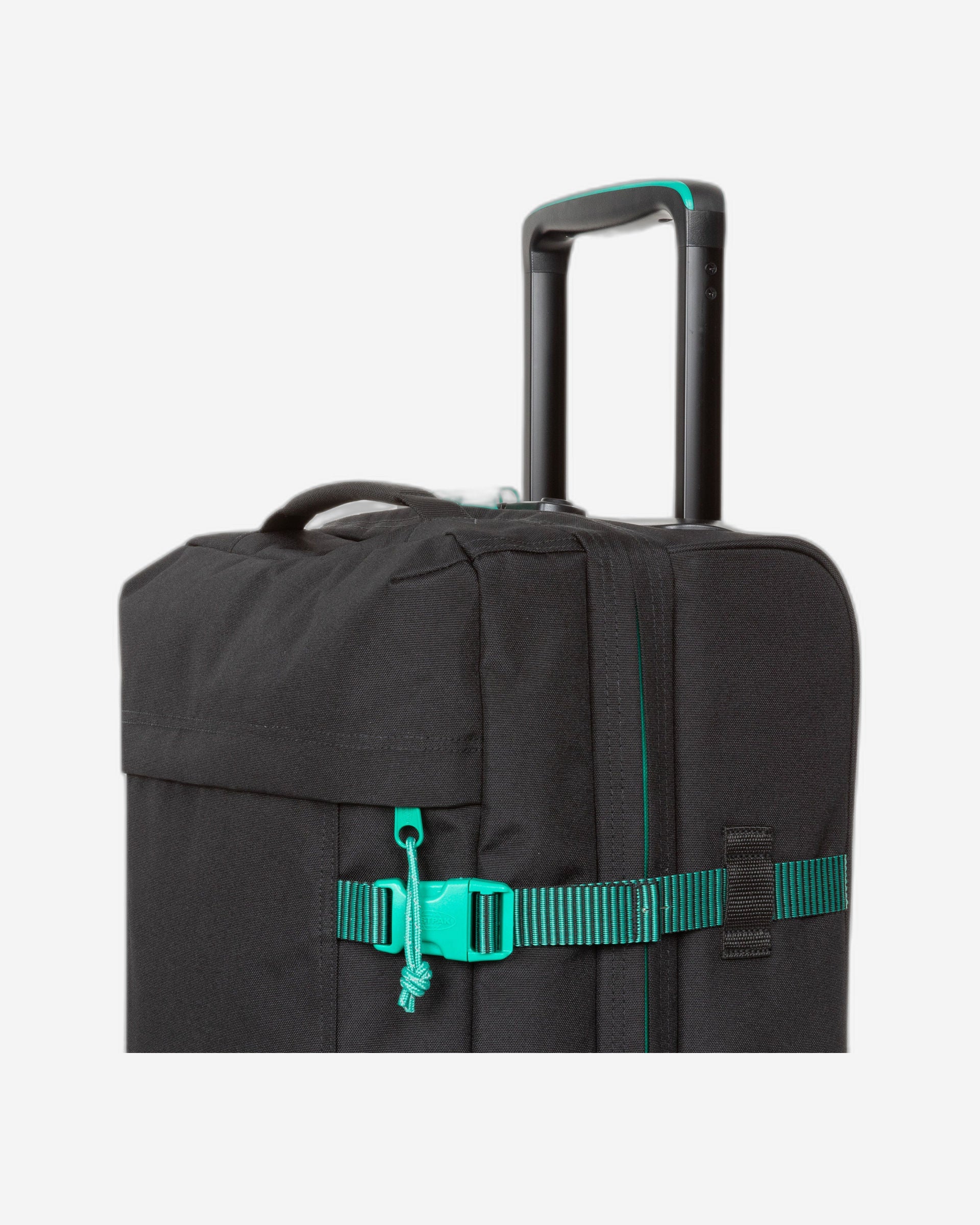 حقيبة سفر إيستباك ترانفرز إس كونتراست سترايب سوداء بعجلات - EK00061L9J41