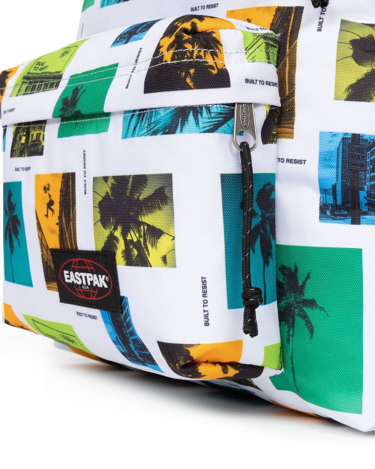 حقيبة ظهر مبطنة من إيستباك، طراز باك آر سيتي باي، لون أبيض