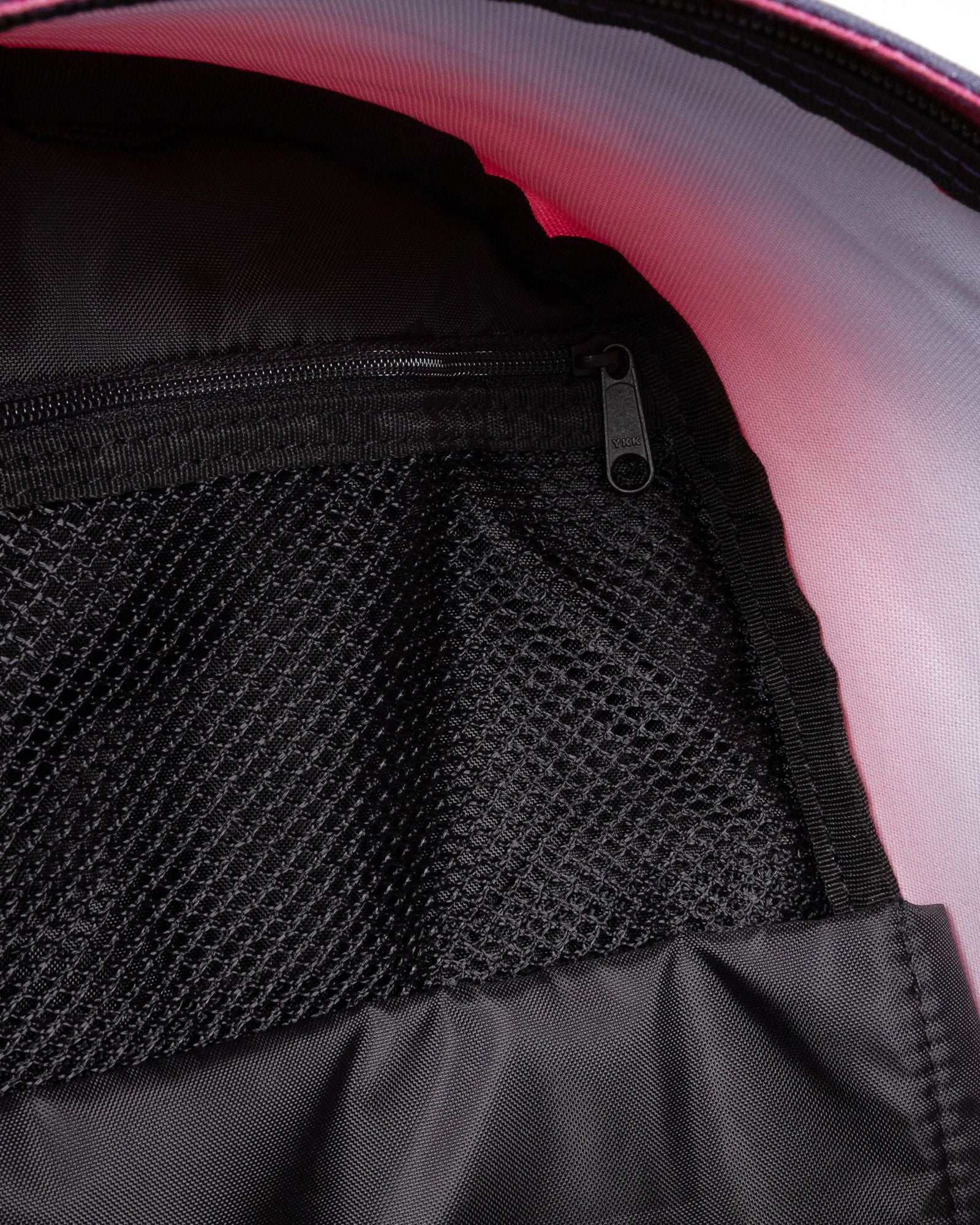 حقيبة ظهر Eastpak Out Of Office Spark Multigrad متوسطة الحجم مع حماية للكمبيوتر المحمول - EK0007672O71