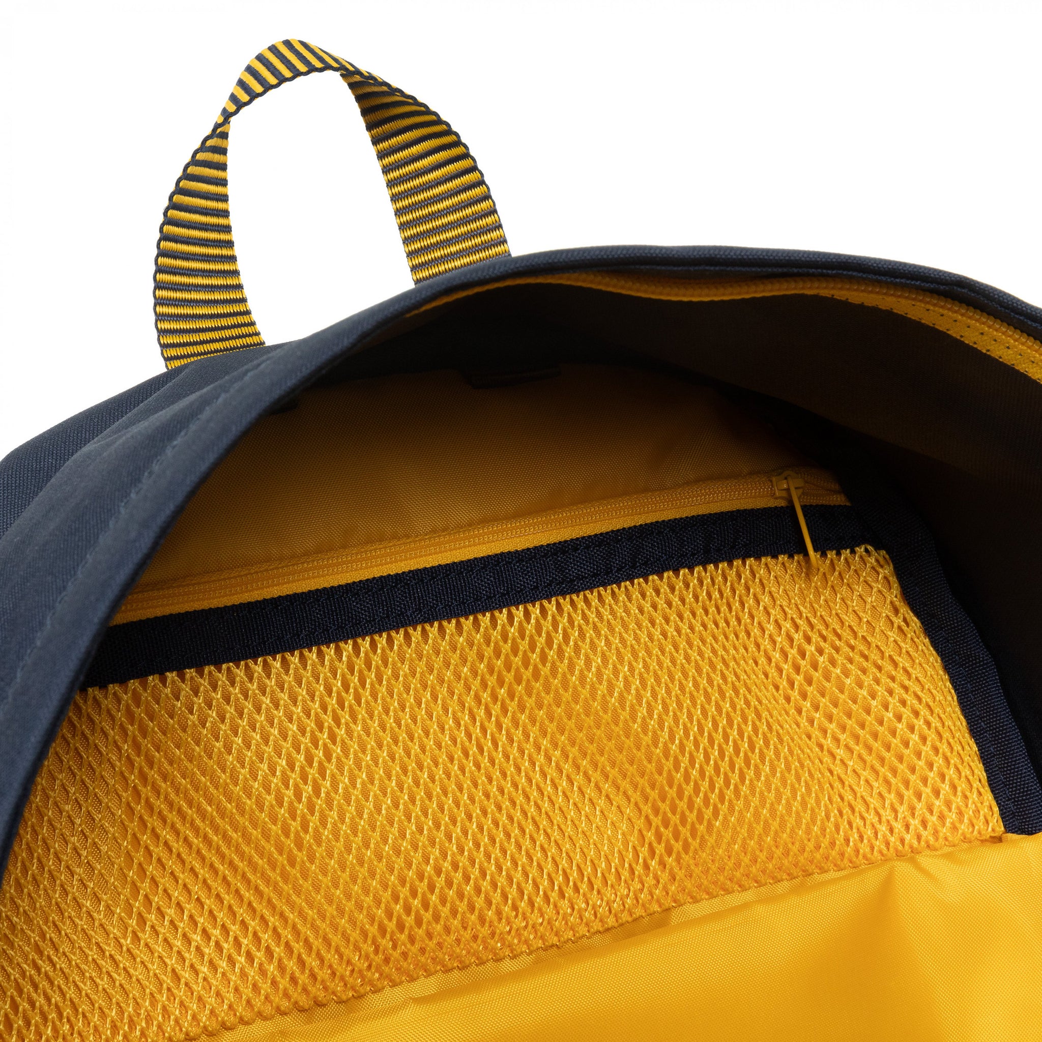 حقيبة ظهر Eastpak Out Of Office Kontraststmarin متوسطة الحجم مع حماية للكمبيوتر المحمول - EK0007675O81