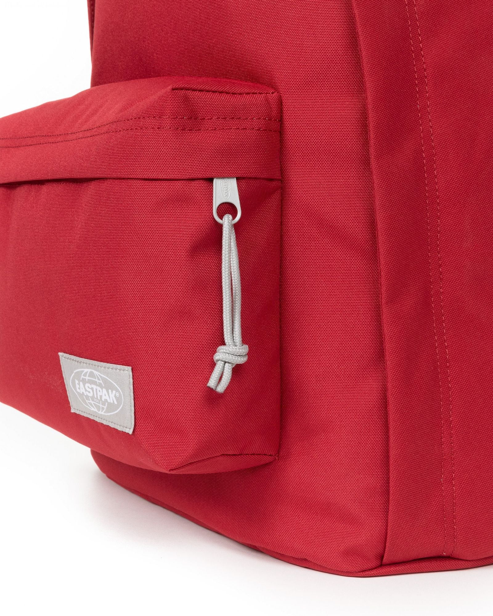 حقيبة ظهر Eastpak Out Of Office متوسطة الحجم بلون متباين مع حماية للكمبيوتر المحمول - EK0007675O91