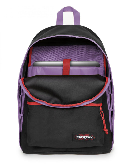 حقيبة ظهر إيستباك متوسطة الحجم للاستخدام خارج المكتب - لون أحمر بنفسجي متباين - EK000767U661