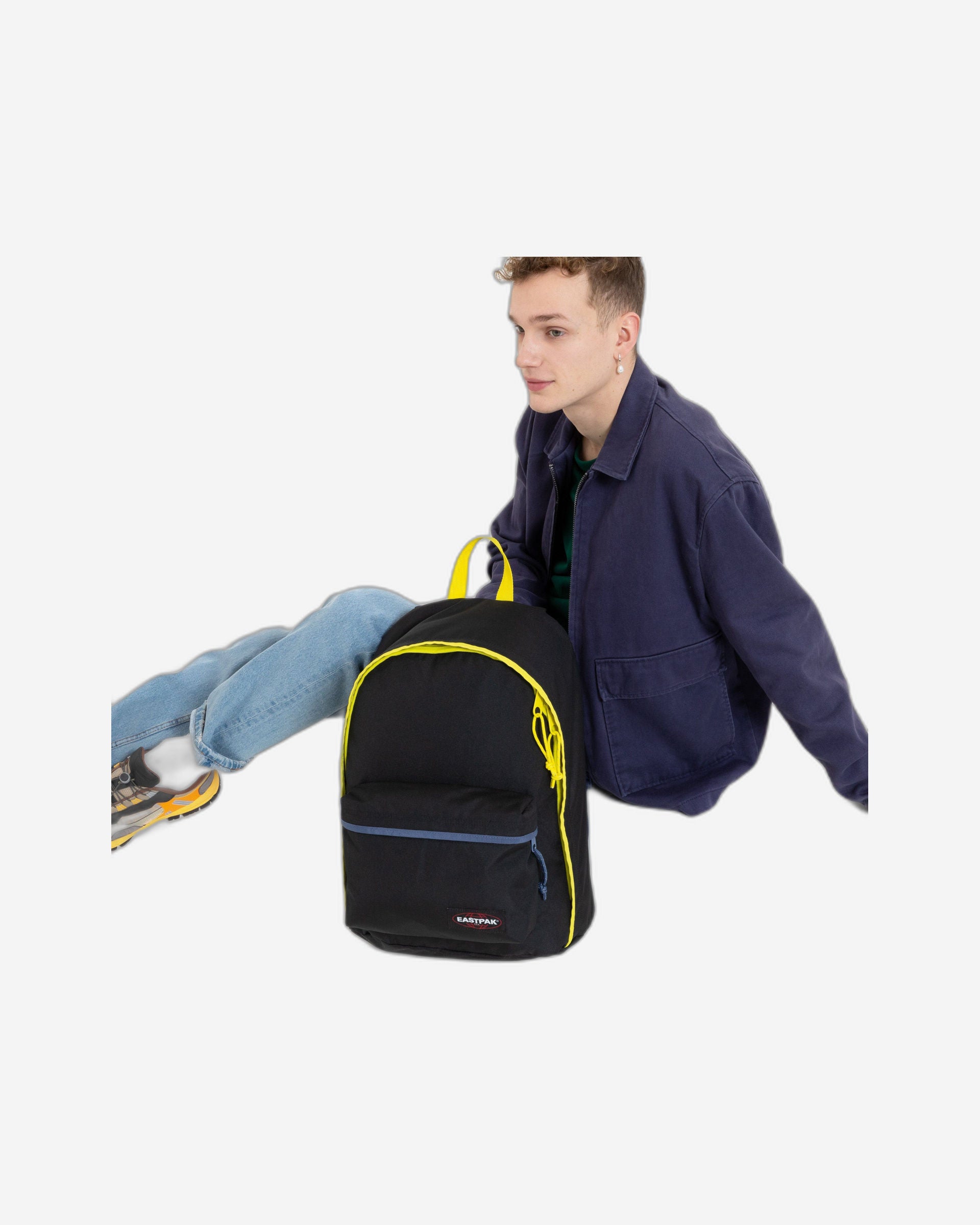 حقيبة ظهر إيستباك متوسطة الحجم بتصميم