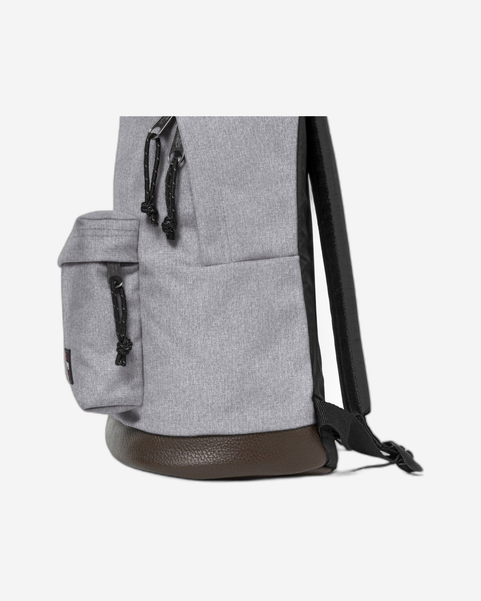 حقيبة ظهر Eastpak Wyoming Sunday Grey متوسطة الحجم - EK811363
