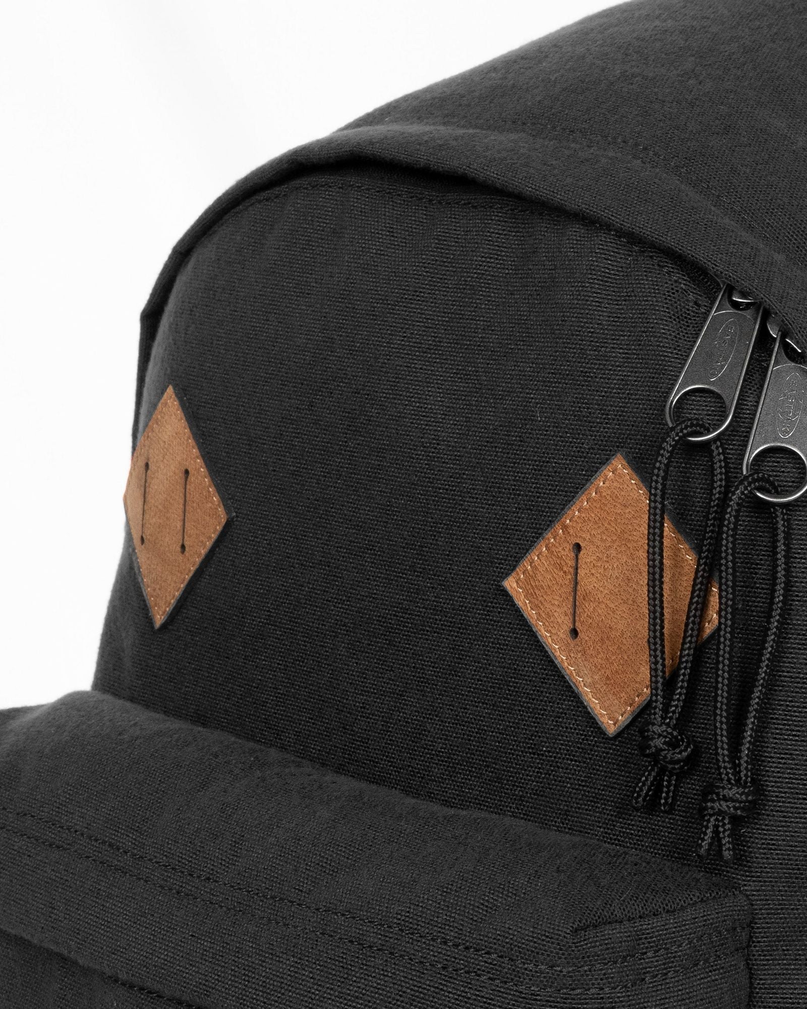 حقيبة ظهر Eastpak Wyoming Ep Return سوداء متوسطة الحجم - EK0008113K91