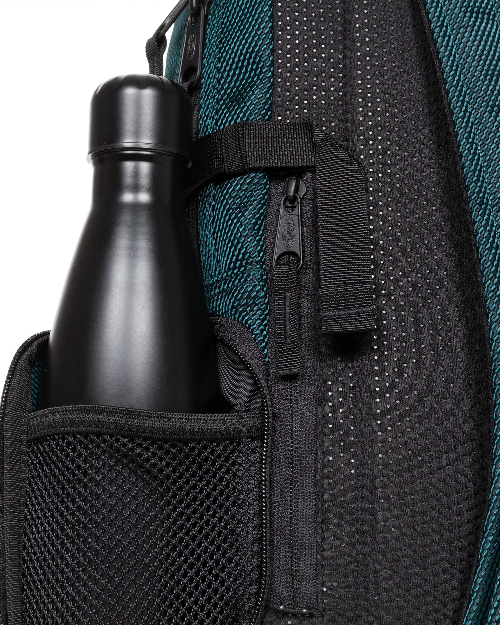 حقيبة ظهر متوسطة الحجم من إيستباك تيكوم M Cnnct بترولية - EK00091D1F41