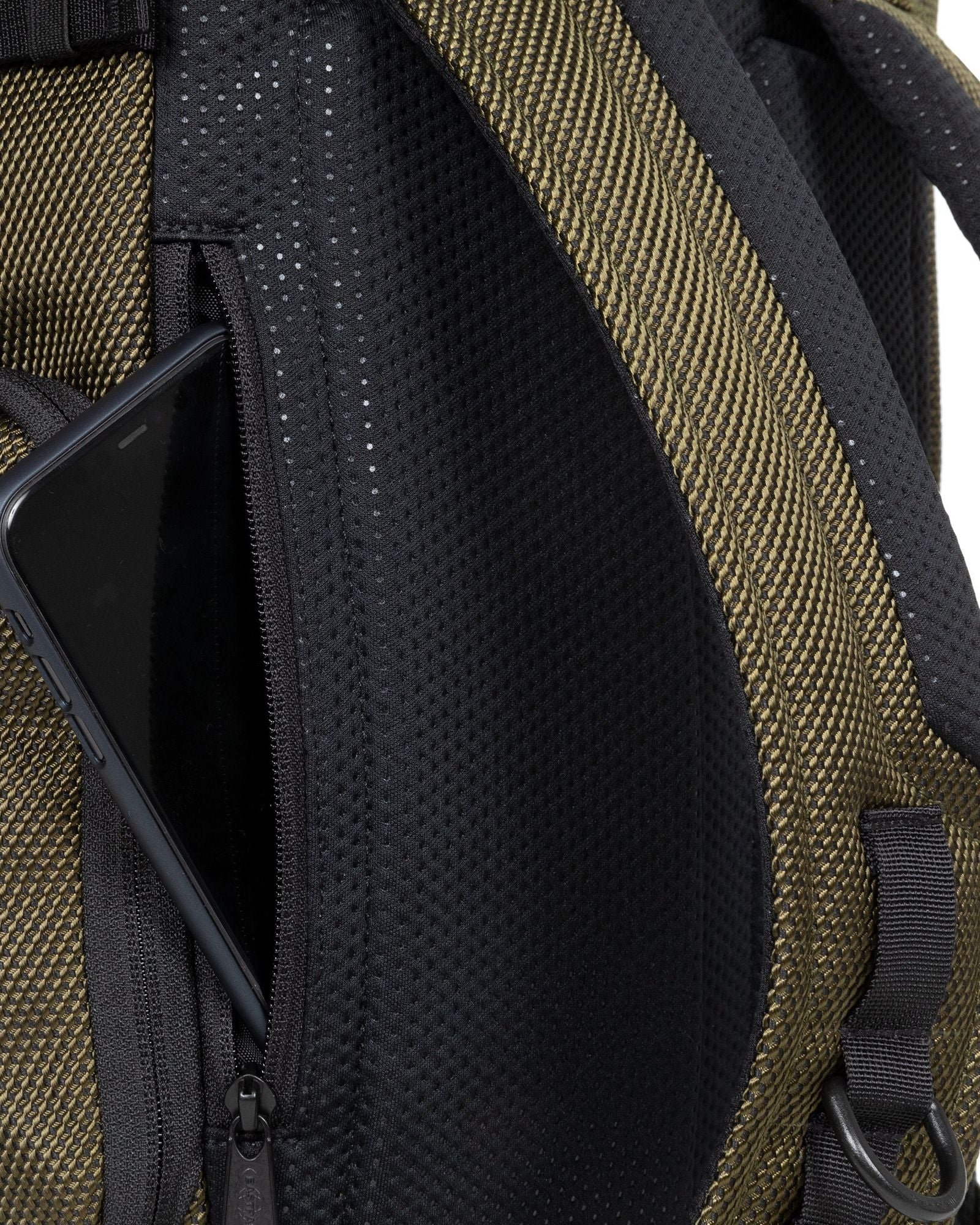 حقيبة ظهر إيستباك تيكوم توب سي إن إن سي تي كبيرة للجيش - EK00093D5A1