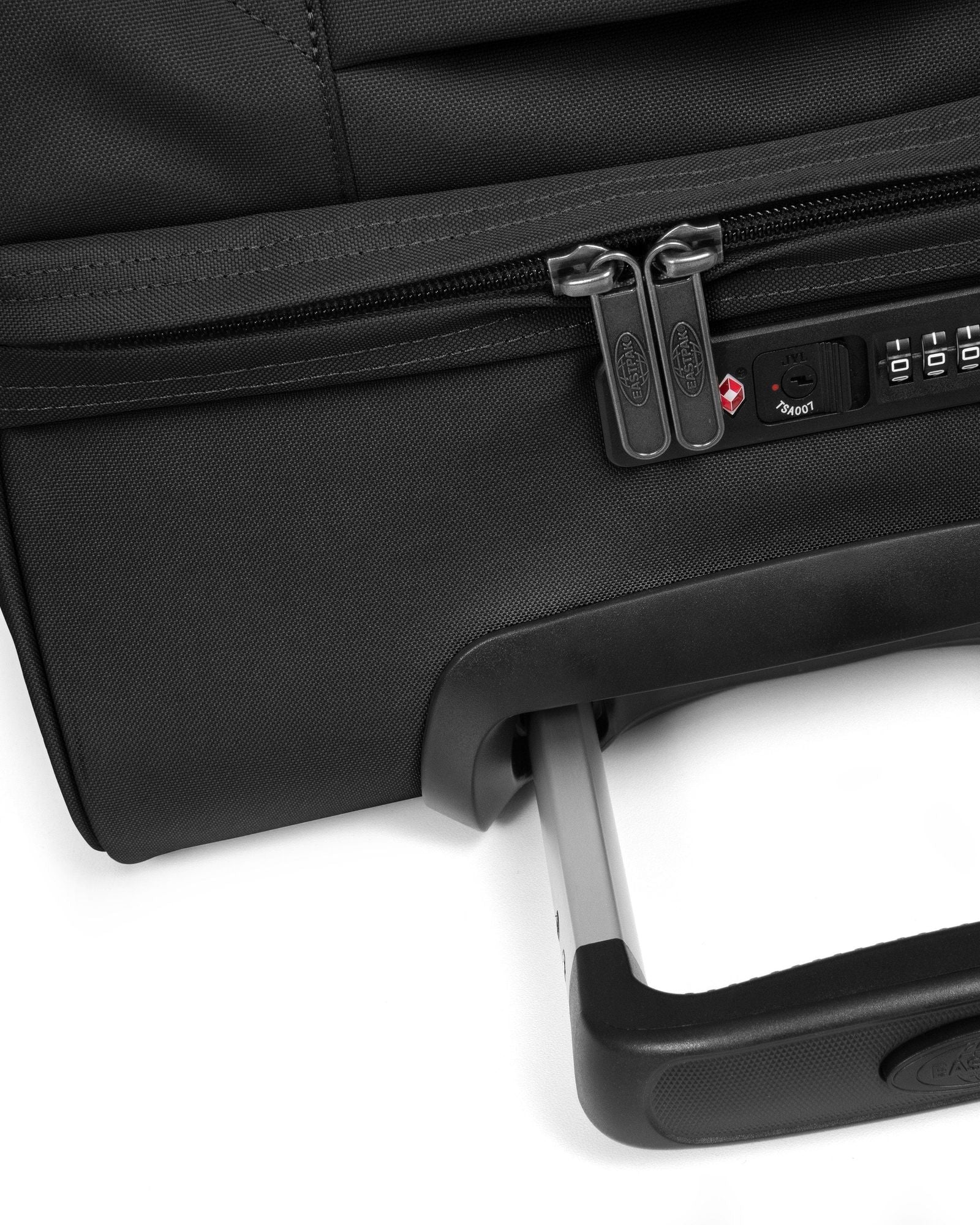 حقيبة سفر إيست باك ترانزيت آر إس سوداء صغيرة وناعمة - EK0A5BA7008