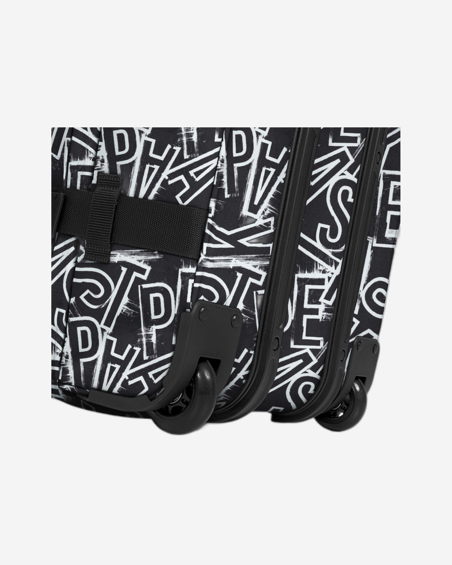 حقيبة سفر إيست باك ترانزيت آر إم إي بي ليتر بلاك متوسطة وناعمة - EK0A5BA82O01