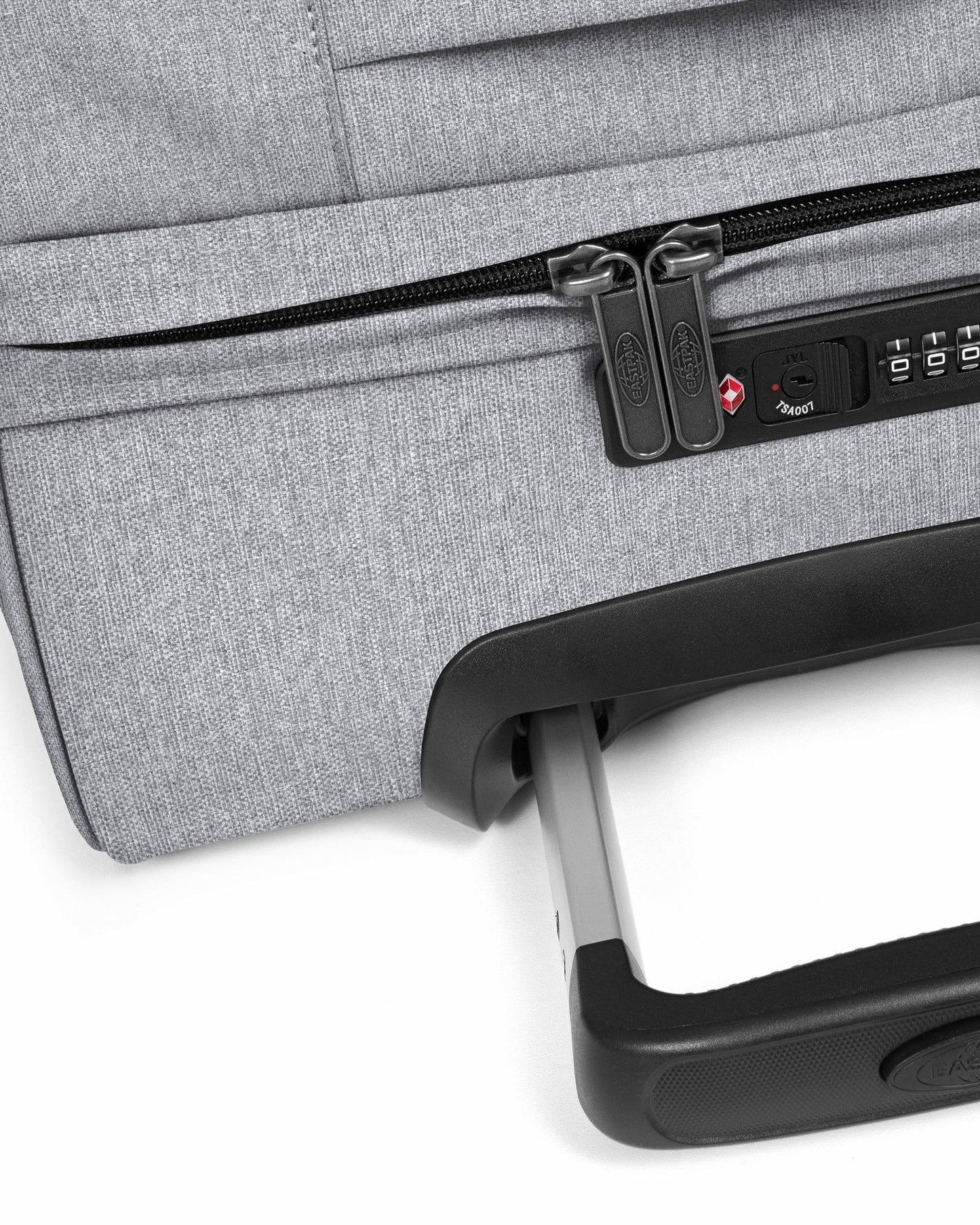 حقيبة سفر متوسطة الحجم من إيستباك ترانزيت، لون رمادي فاتح، موديل صنداي