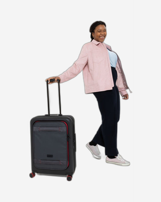 حقيبة سفر ترولي متوسطة الحجم من إيست باك، لون رمادي فاتح، EK0A5BBZI97