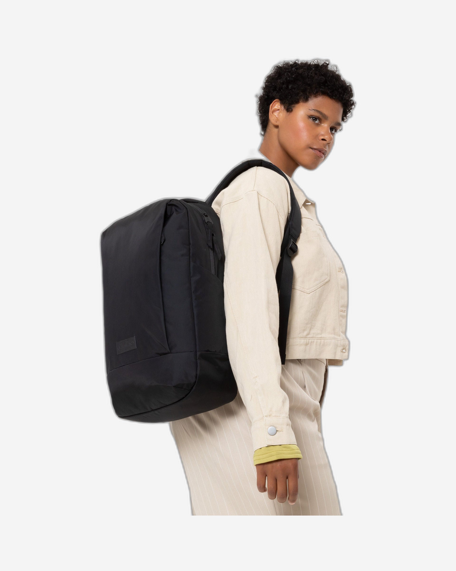 حقيبة ظهر إيستباك تيكوم F Cnnct F سوداء متوسطة الحجم - EK0A5BE95A21