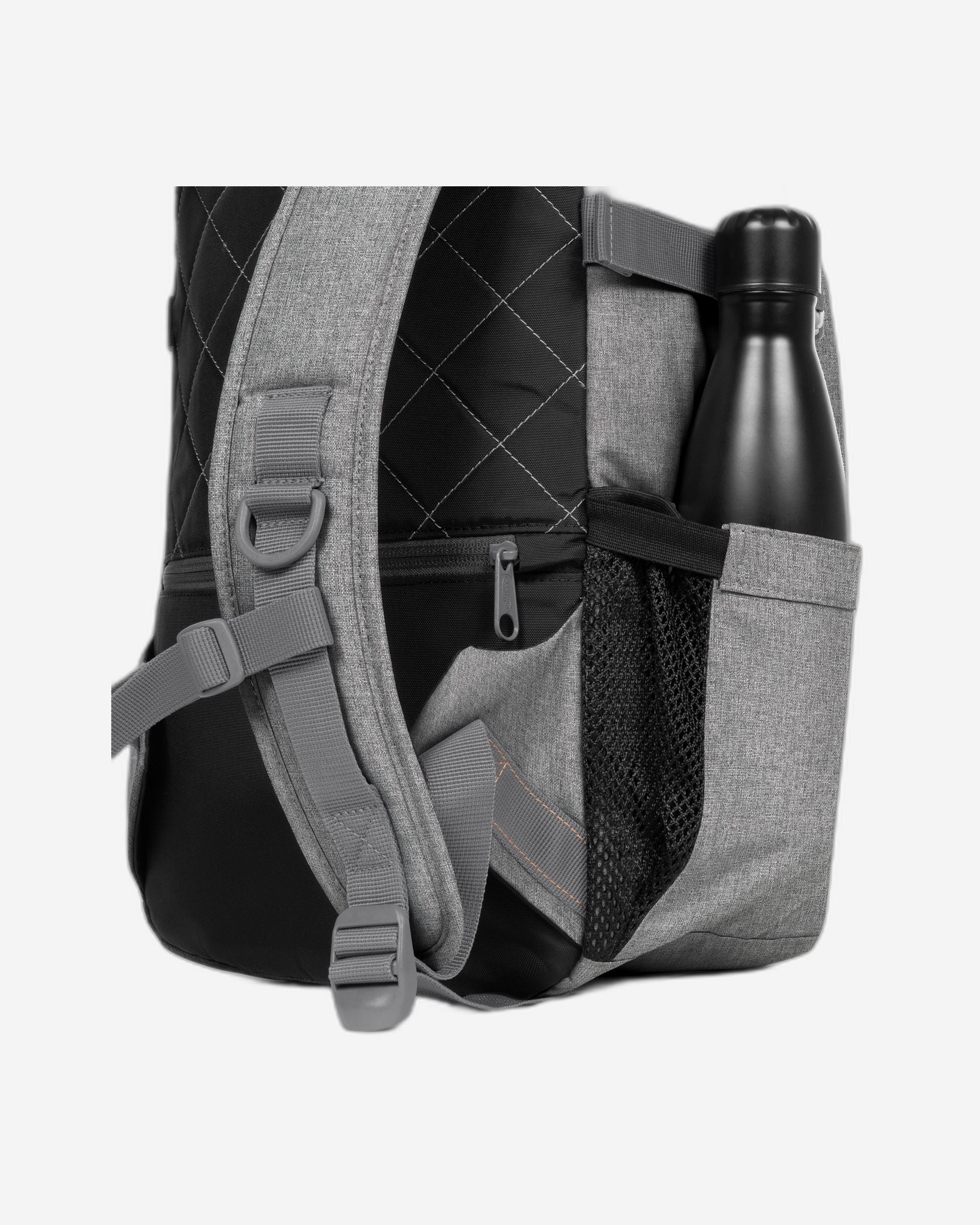 حقيبة ظهر إيست باك سمولكر سي إس صنداي جراي٢ متوسطة الحجم - EK0A5BEX0B31