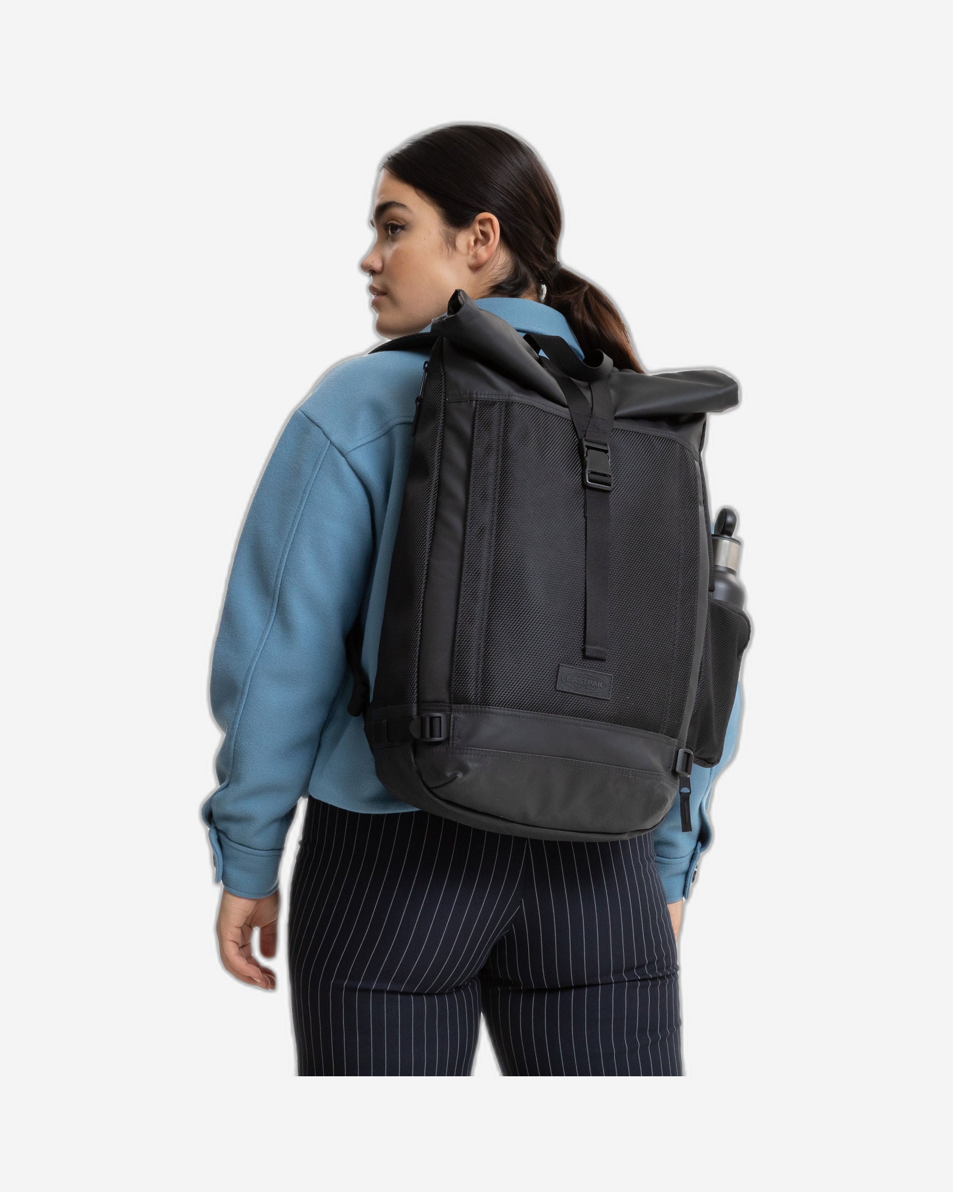 حقيبة ظهر كبيرة بمعطف تيكوم رول Cnnct من إيستباك - EK0A5BFN80W1