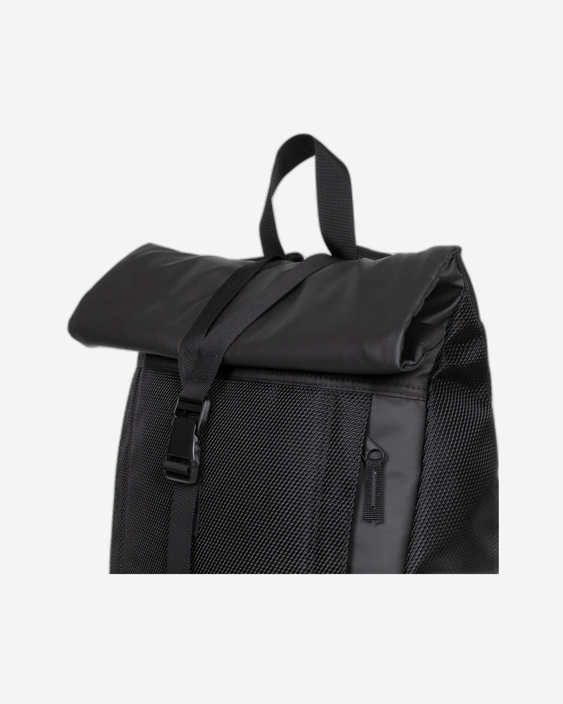 حقيبة ظهر كبيرة بمعطف تيكوم رول Cnnct من إيستباك - EK0A5BFN80W1