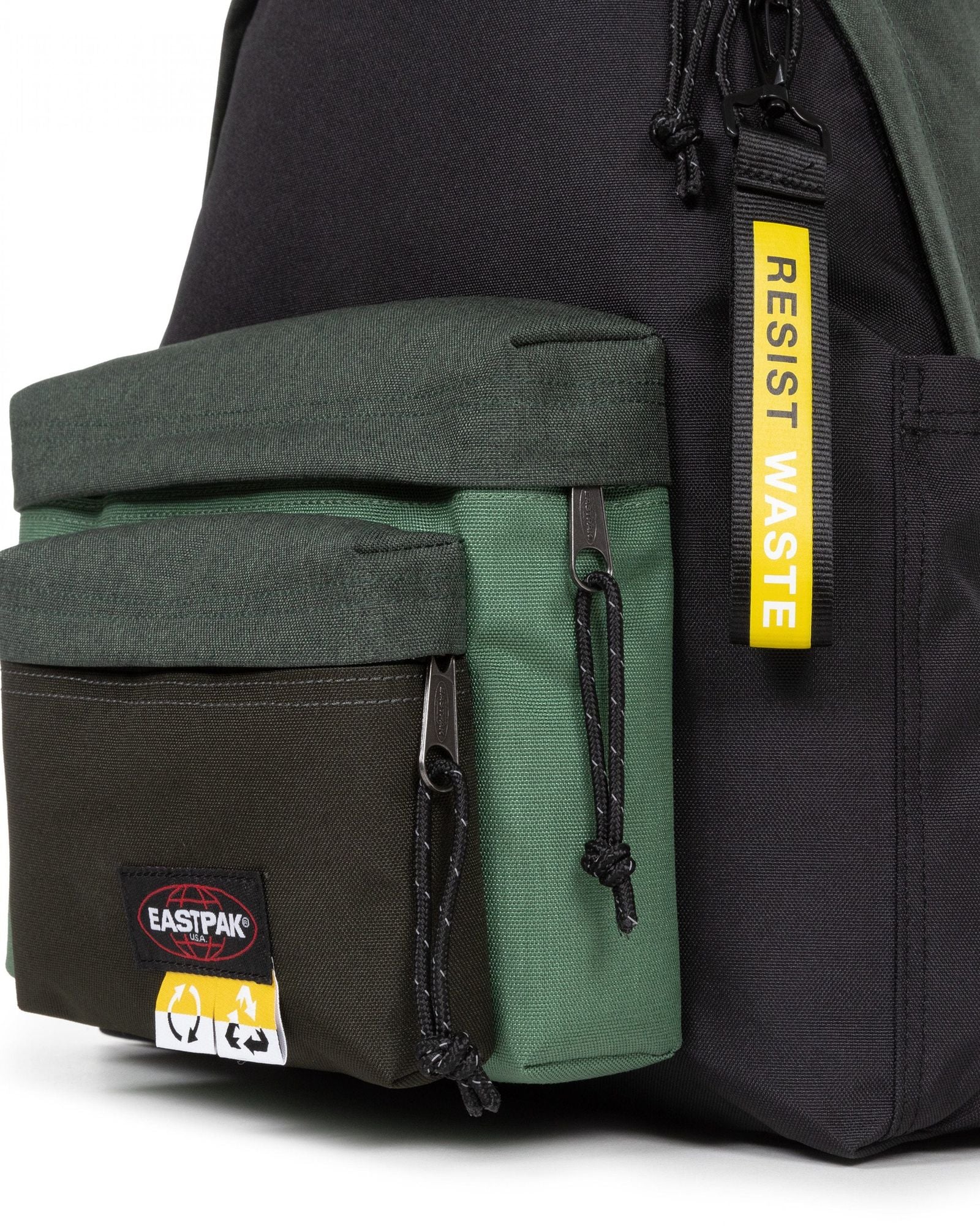 حقيبة ظهر Eastpak Padded Pocket'R RW للكمبيوتر المحمول متوسطة الحجم باللون الكاكي - EK0A5BFT4E8