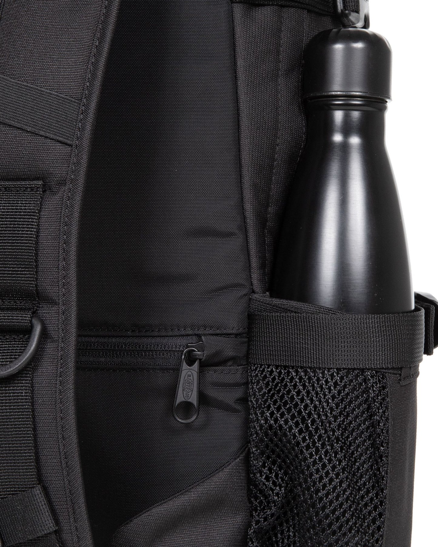 حقيبة ظهر للكمبيوتر المحمول متوسطة الحجم من Eastpak Gerys CS Mono Black2 - EK0A5BFZW331