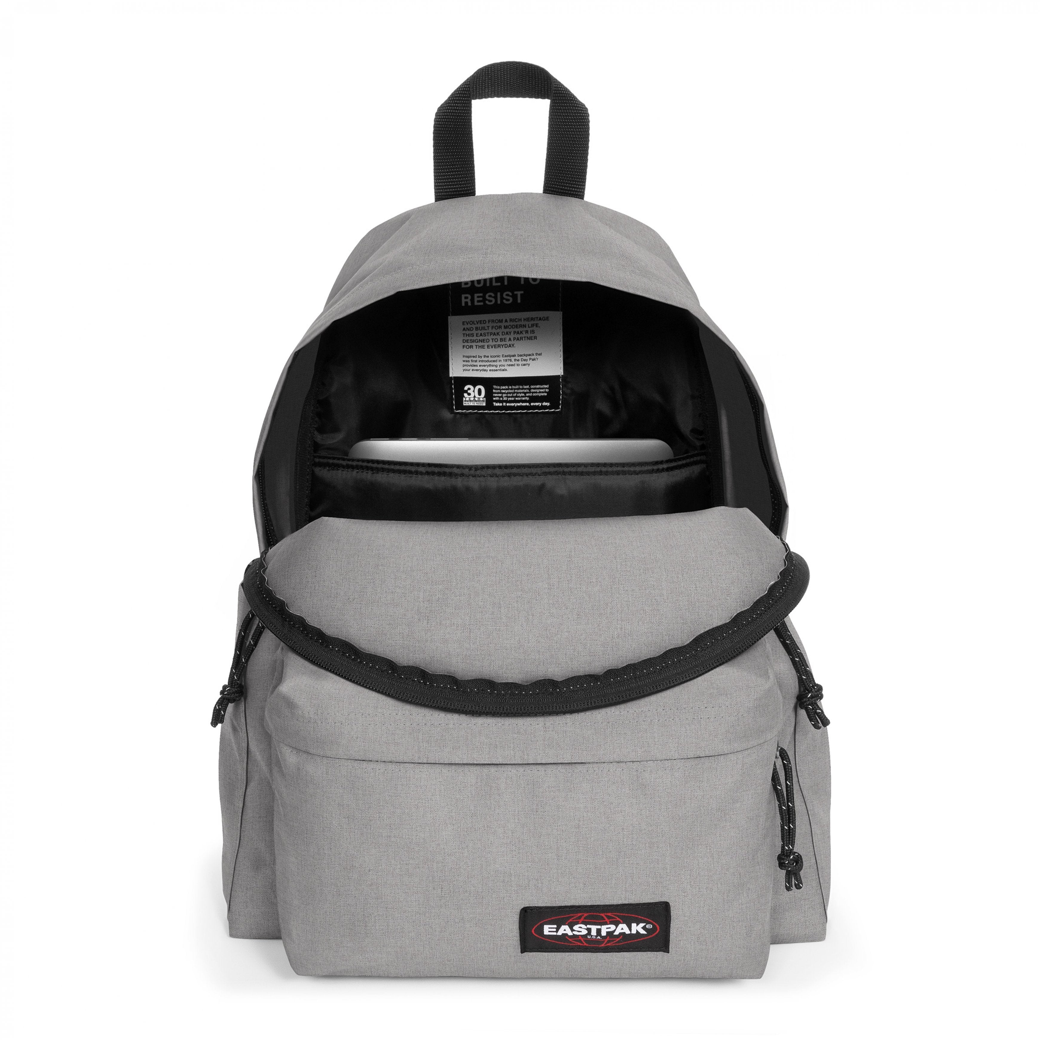 حقيبة ظهر Eastpak Day Pak'R Snow Grey متوسطة الحجم مع حامل زجاجات وجيب للكمبيوتر المحمول - EK0A5BG40O11