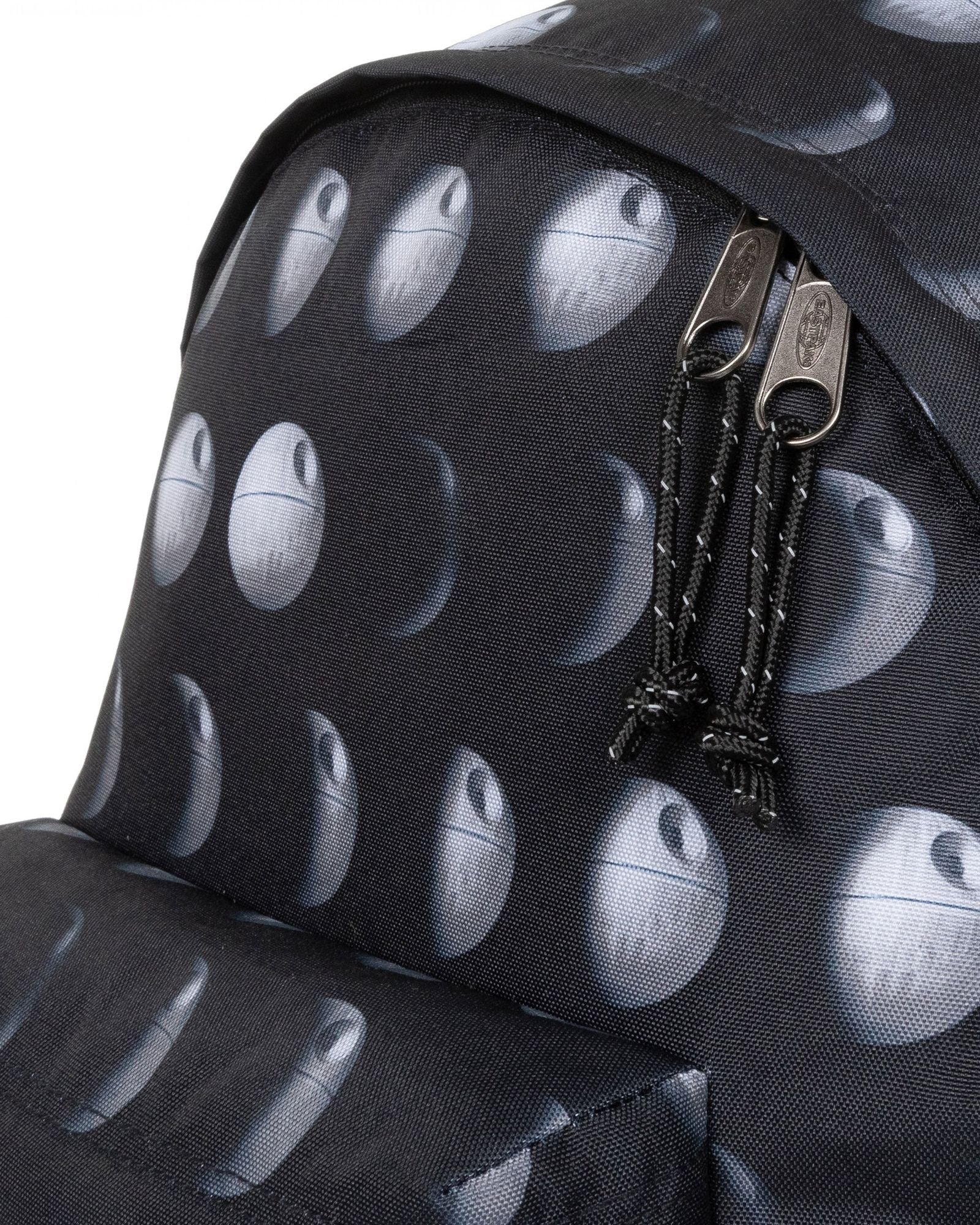 حقيبة ظهر إيست باك داي باك آر ستار وورز ديث ستار سوداء - EK0A5BG41Q21