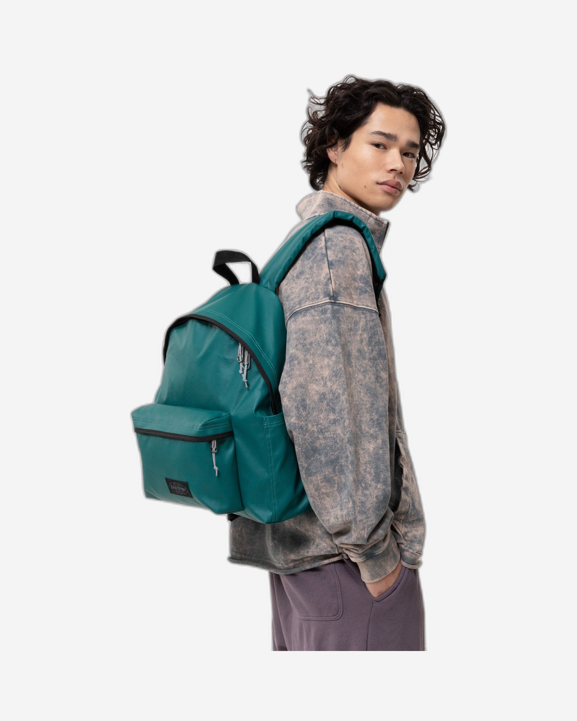 حقيبة ظهر Eastpak Day Pak'R Tarp Petrol متوسطة الحجم مع حامل زجاجات وجيب للكمبيوتر المحمول - EK0A5BG43O71