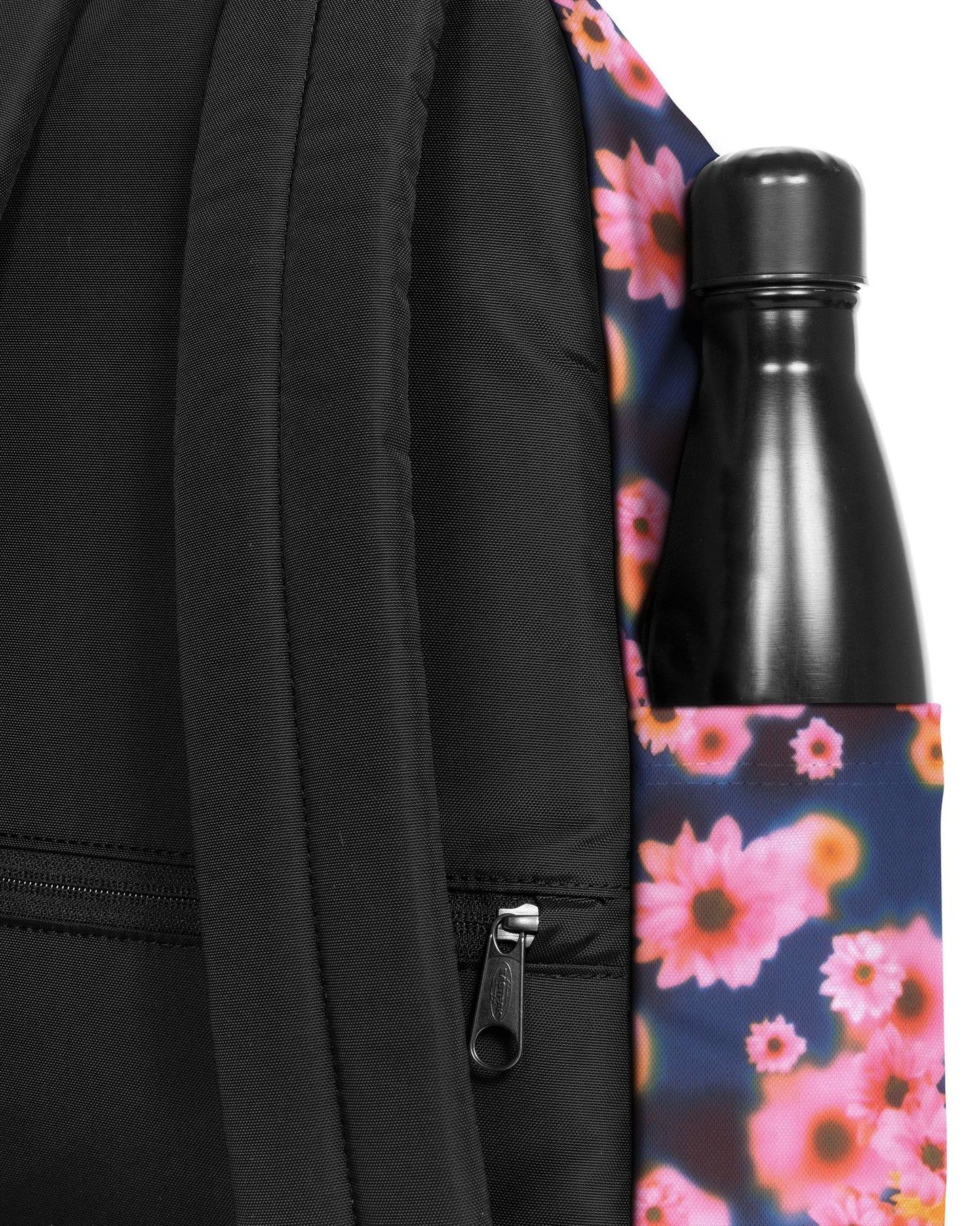 حقيبة ظهر إيست باك داي باك آر متوسطة الحجم باللون الأزرق الداكن - EK0A5BG47D1