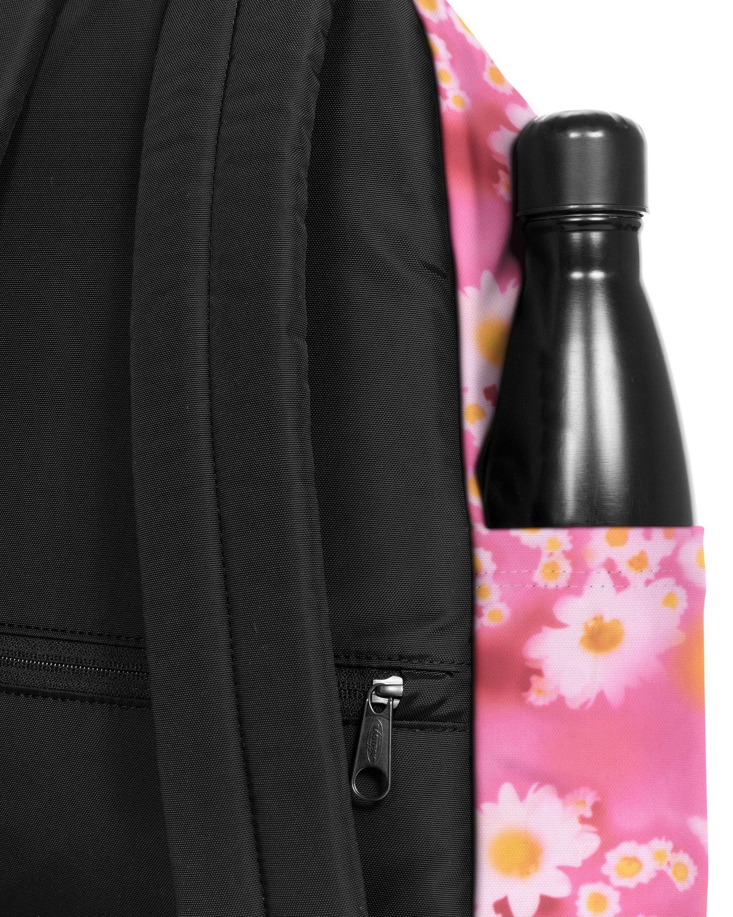 حقيبة ظهر إيست باك داي باك آر متوسطة الحجم باللون الوردي الناعم - EK0A5BG47D2