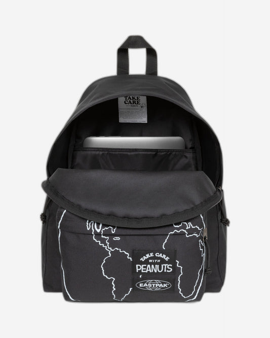 حقيبة ظهر Eastpak Day Pak'R Peanuts Placed متوسطة الحجم مع حامل زجاجات وجيب للكمبيوتر المحمول - EK0A5BG47O11