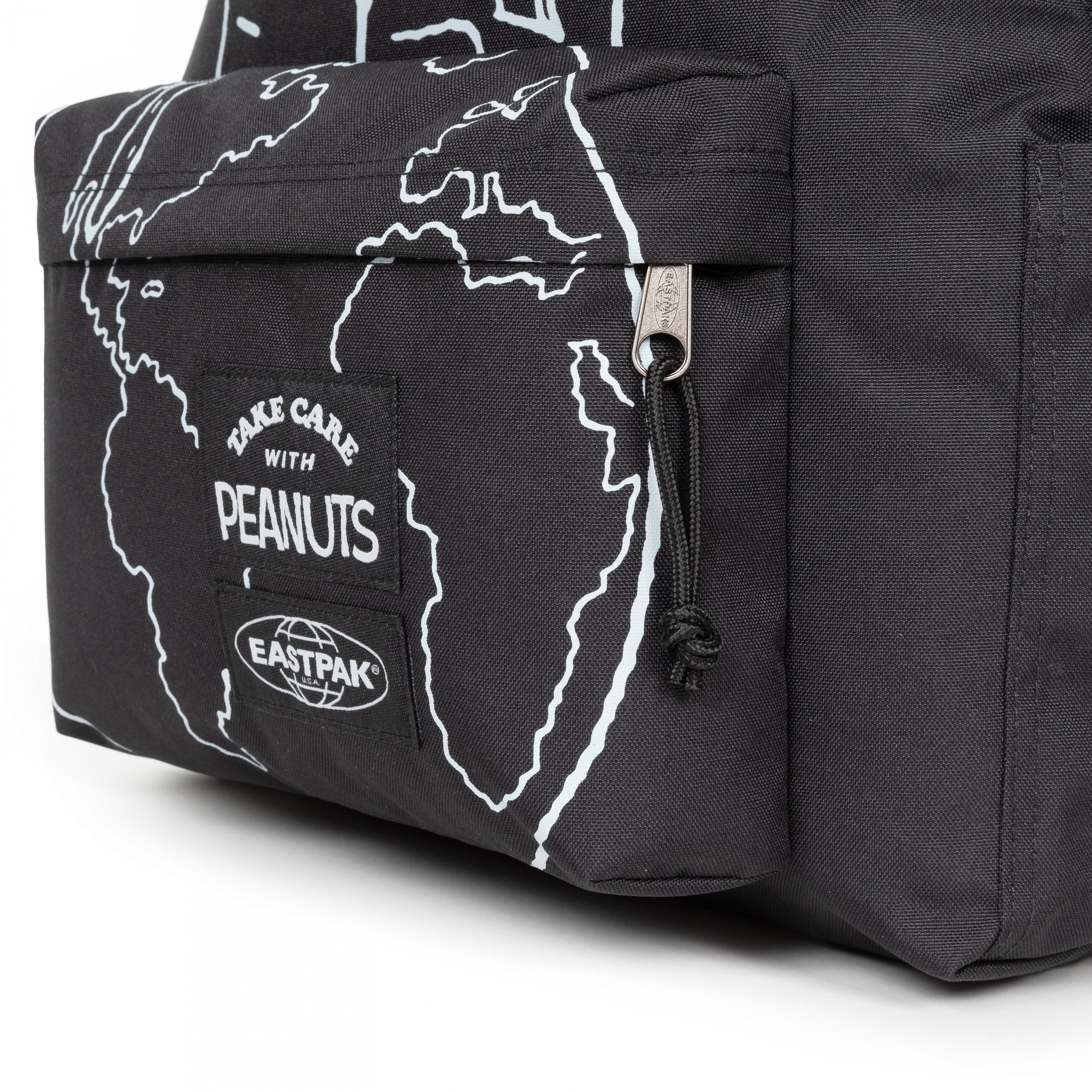 حقيبة ظهر Eastpak Day Pak'R Peanuts Placed متوسطة الحجم مع حامل زجاجات وجيب للكمبيوتر المحمول - EK0A5BG47O11