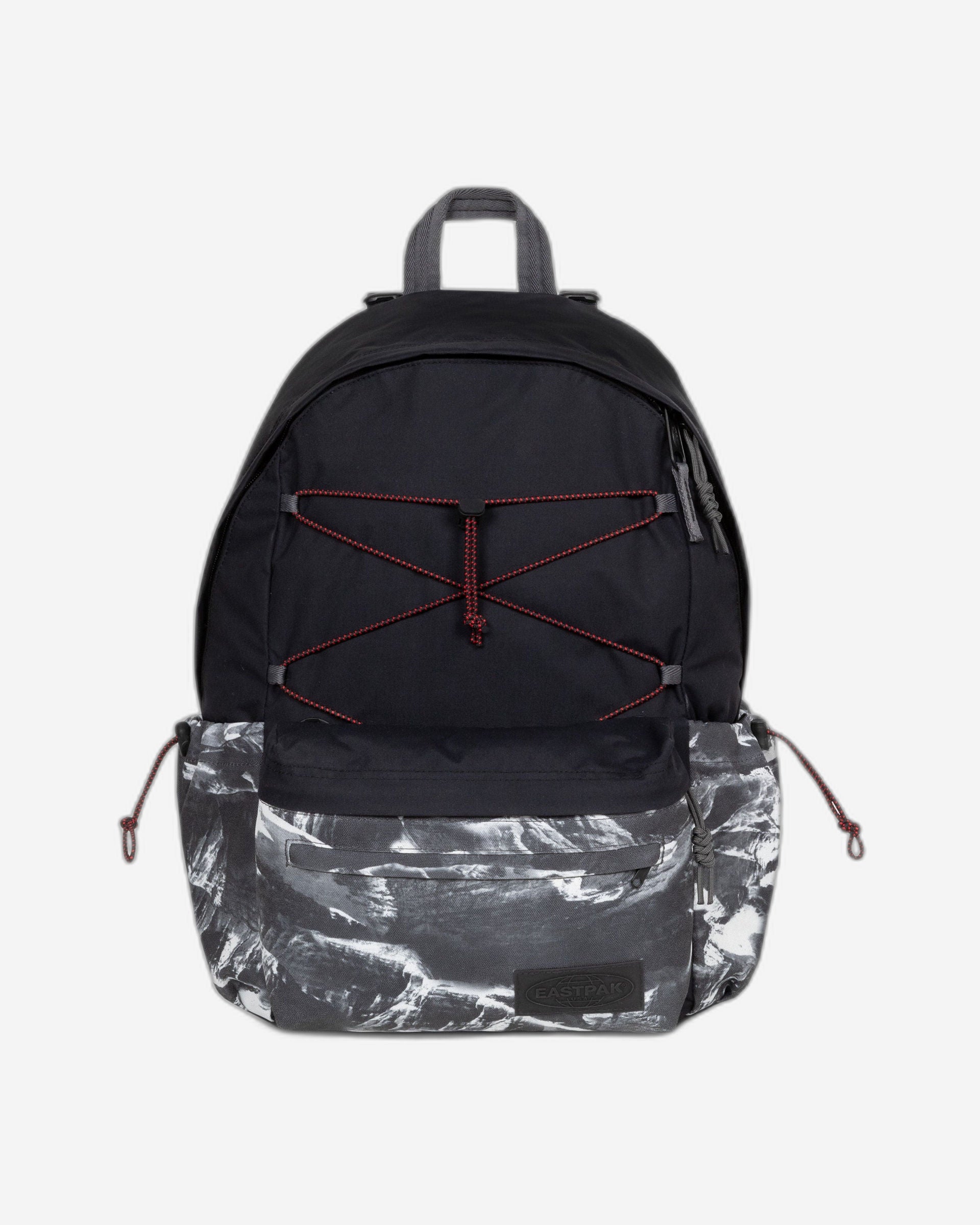 حقيبة ظهر Eastpak Padded Mount Lab Mount Lab كبيرة للكمبيوتر المحمول باللون الأسود - EK0A5BG79D2