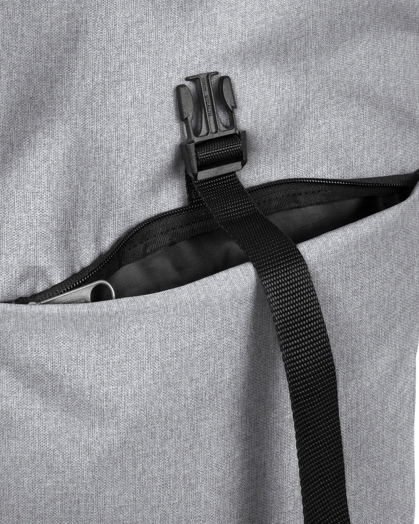 حقيبة ظهر إيست باك أب رول صنداي جراي كبيرة - EK0A5BGF363