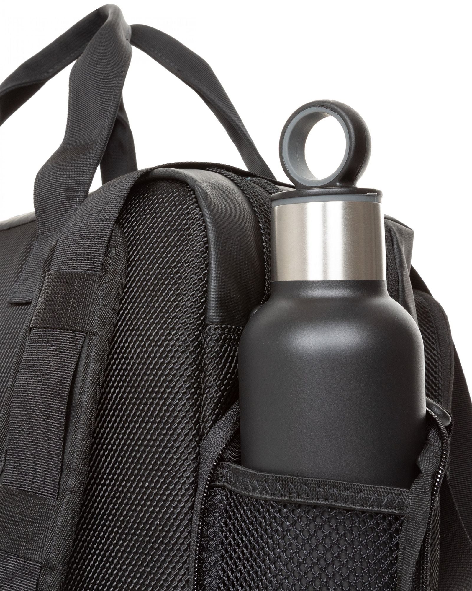 حقيبة كمبيوتر محمول إيستباك شيلدان سي إن إن سي كوت متوسطة الحجم - EK0A5BHT80W1