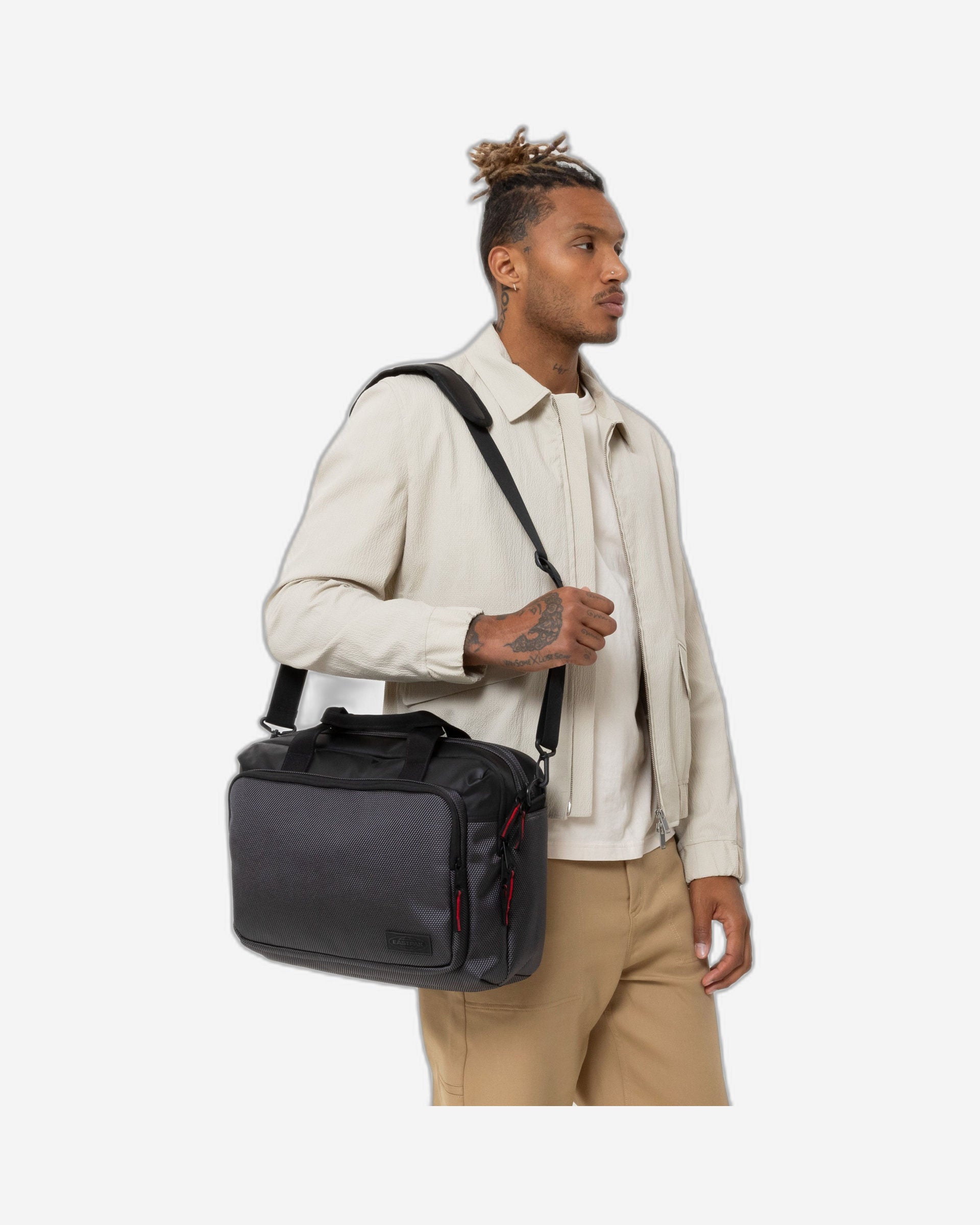 حقيبة لابتوب إيستباك شيلدان سي إن إن سي تي أكسنت رمادية متوسطة الحجم - EK0A5BHTI971