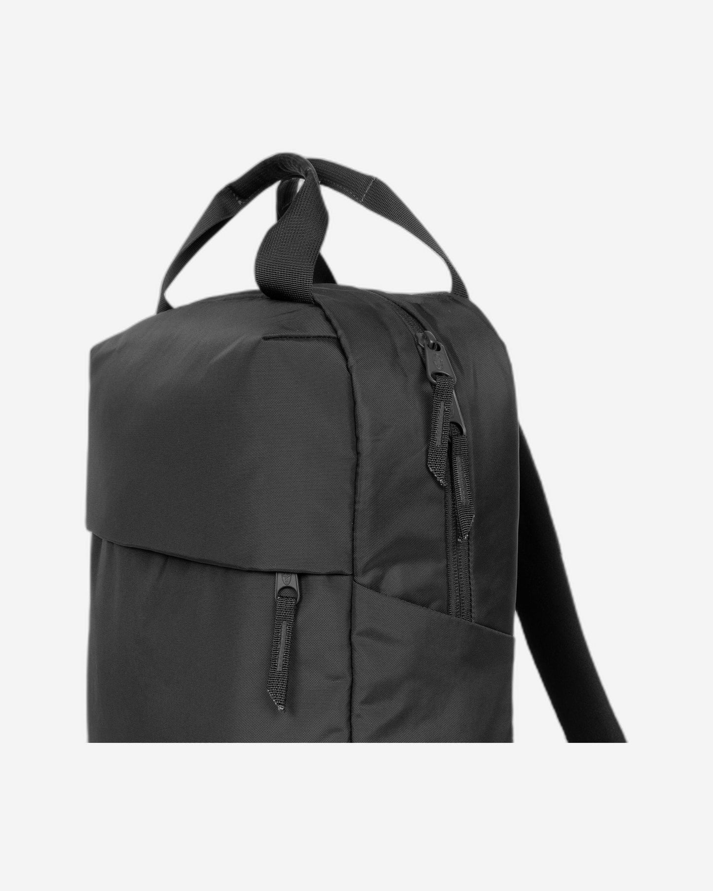 حقيبة حمل سوداء من Eastpak Tecum Cnnct F