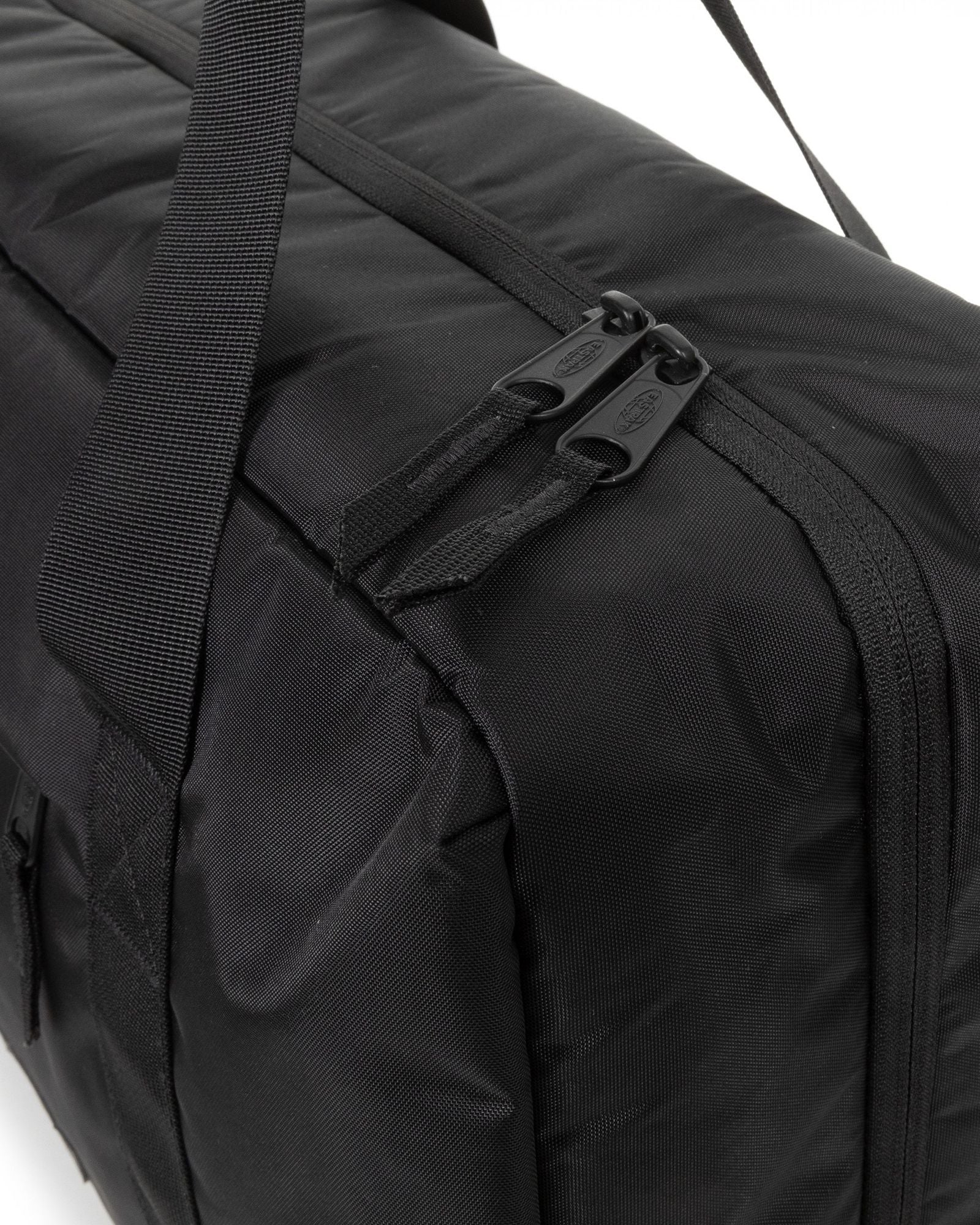 إيست باك ملتي باك F CNNCT F أسود - EK0A5BJ25A21