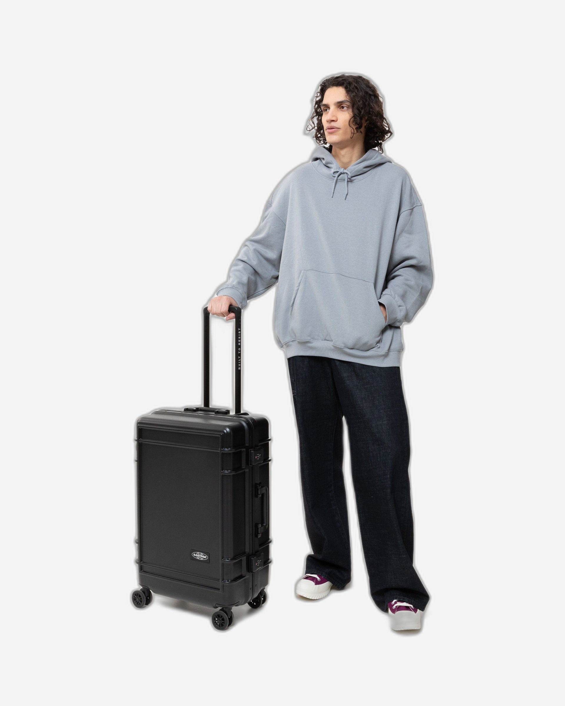 حقيبة أمتعة صلبة غير قابلة للتمدد من إيست باك ريزيست آر