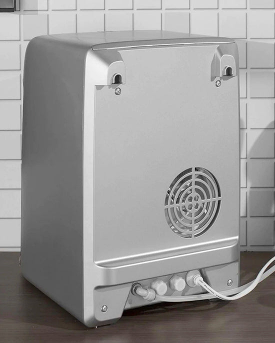 جهاز تنقية المياه المبردة ودرجة حرارة الغرفة من إلكترولوكس