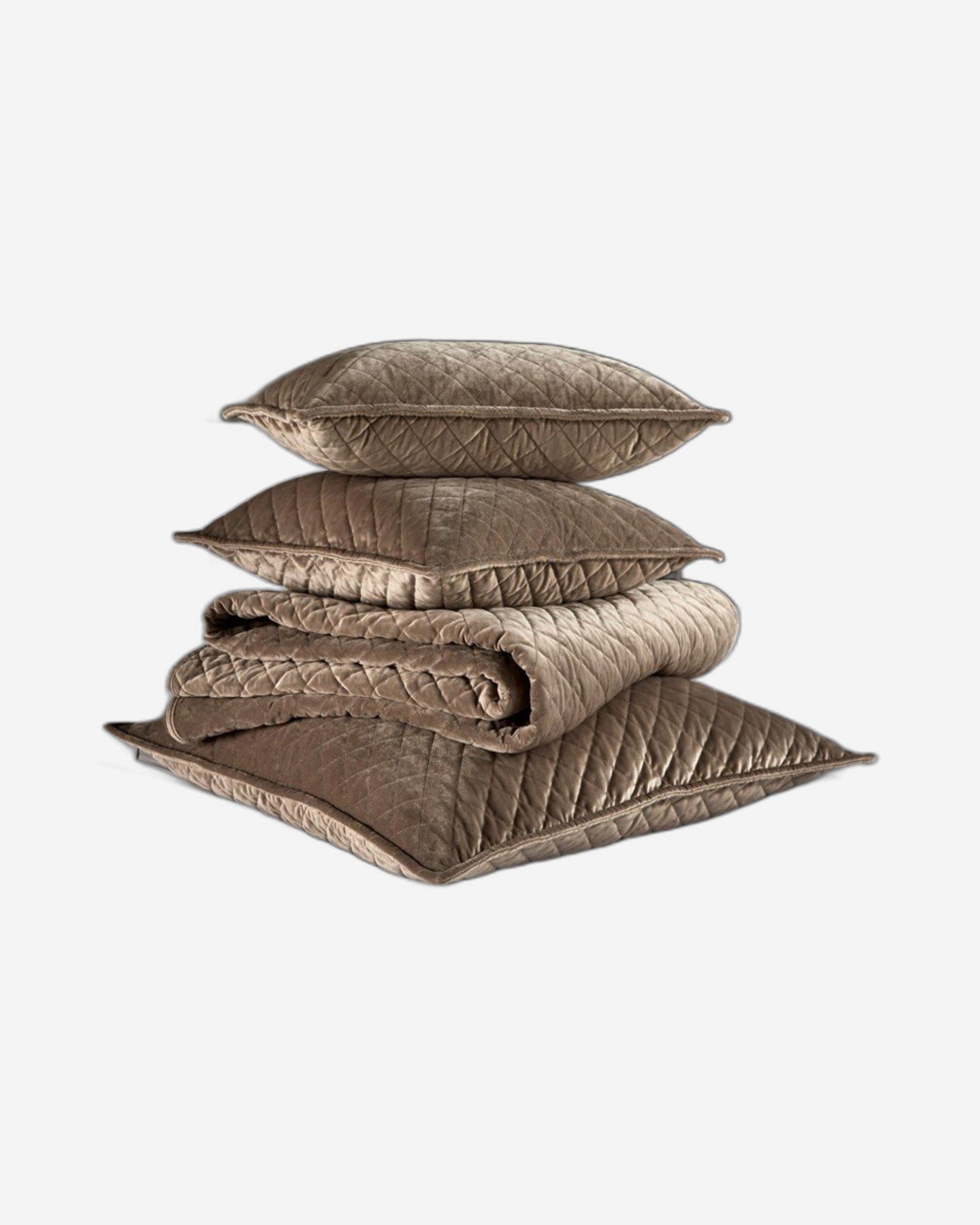 إكسسوارات كريستي "إدمونتون" المخملية باللون البني الداكن