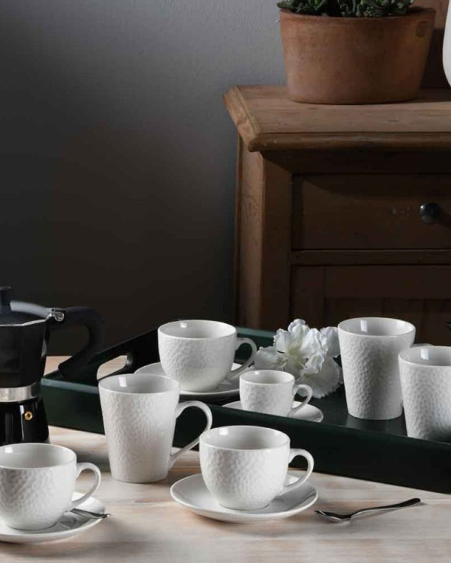 طقم توجنانا 6 فناجين شاي مع صحون - جولف يومي