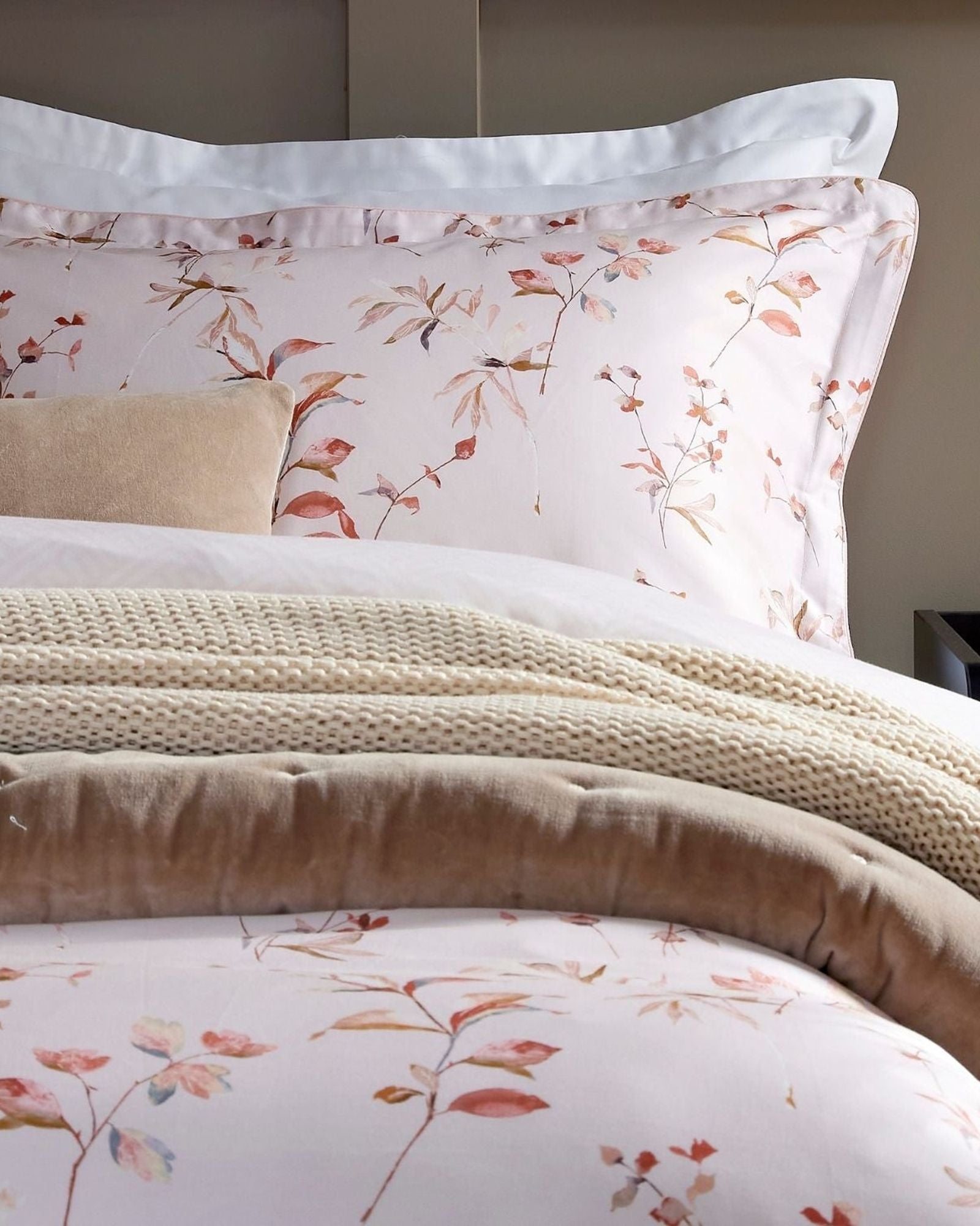 طقم أغطية سرير كريستي