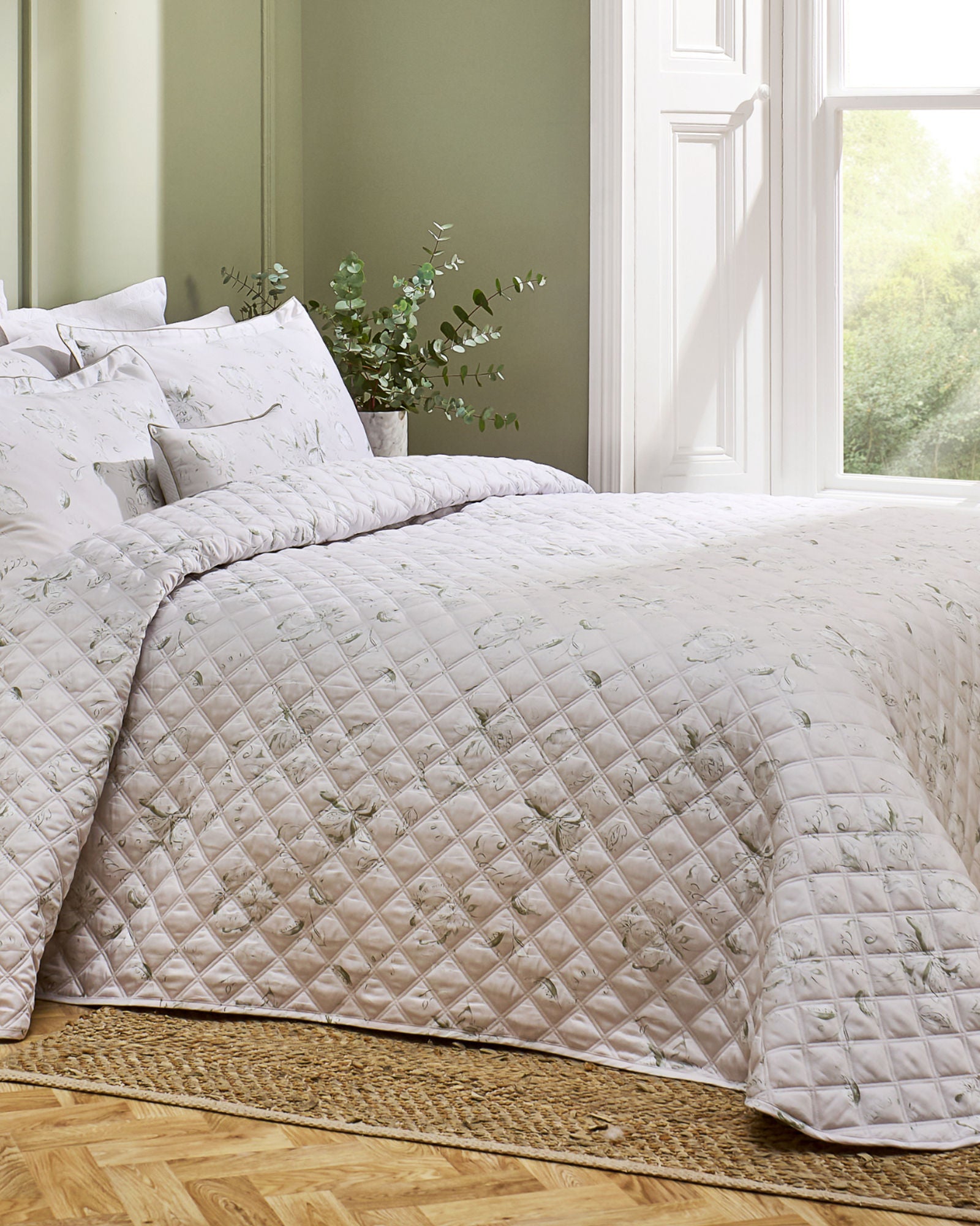 طقم مفرش سرير وغطاء وسادة كريستي