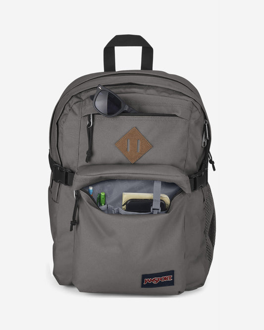 حقيبة ظهر كبيرة للكمبيوتر المحمول من JanSport Main Campus باللون الرمادي الجرافيتي EK0A5BDSN601