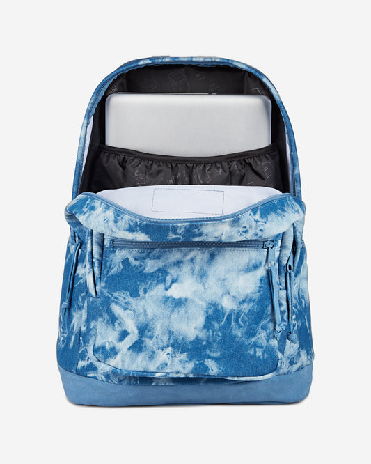 حقيبة ظهر جان سبورت رايت باك إكسبريشن كبيرة للكمبيوتر المحمول - جينز أزرق فاتح EK0A5BH41W31