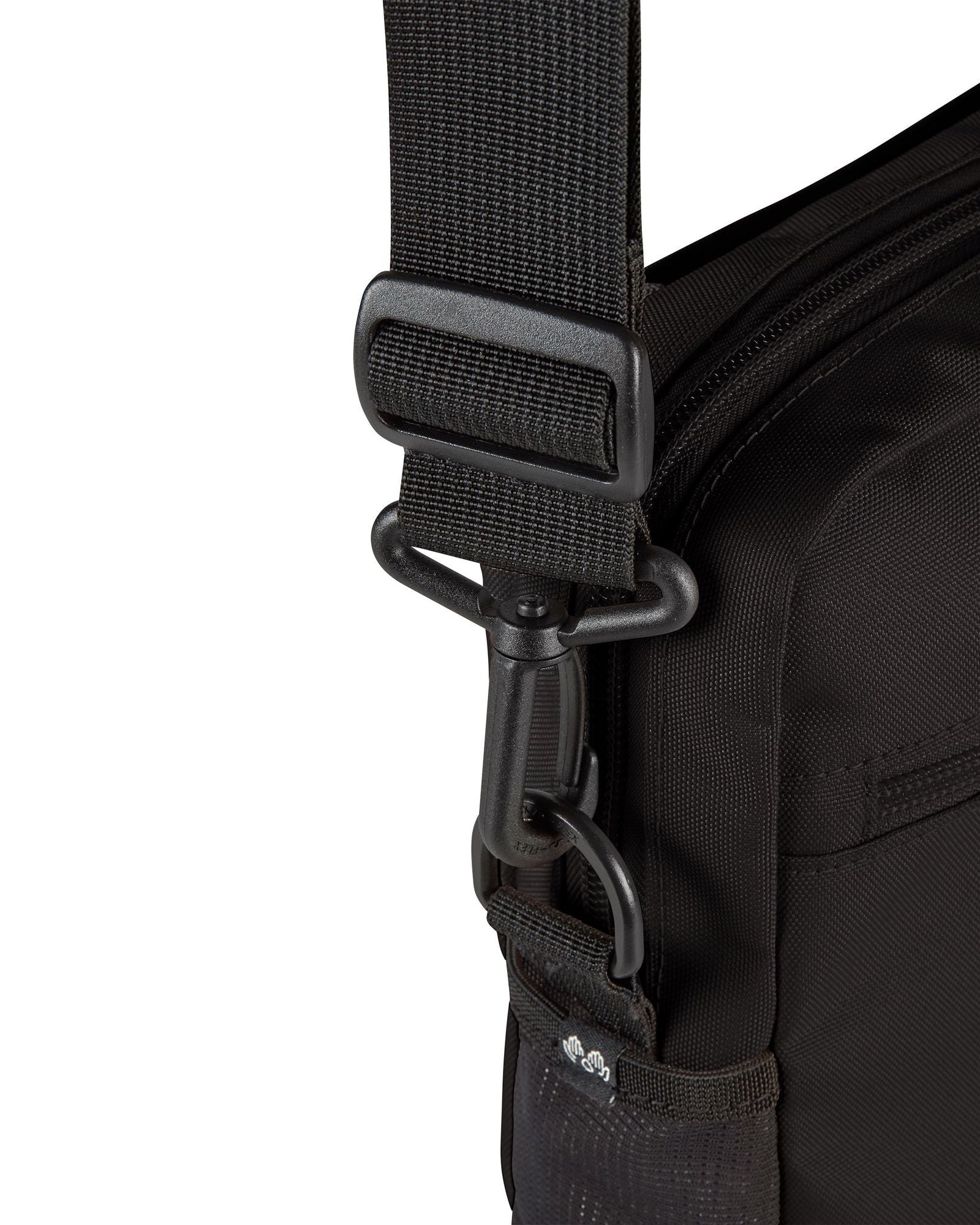 حقيبة JanSport Cntrl Adptive Accssry Bag حقيبة كروس بودي مركزية متكيفة باللون الأسود EK0A5BIGN551