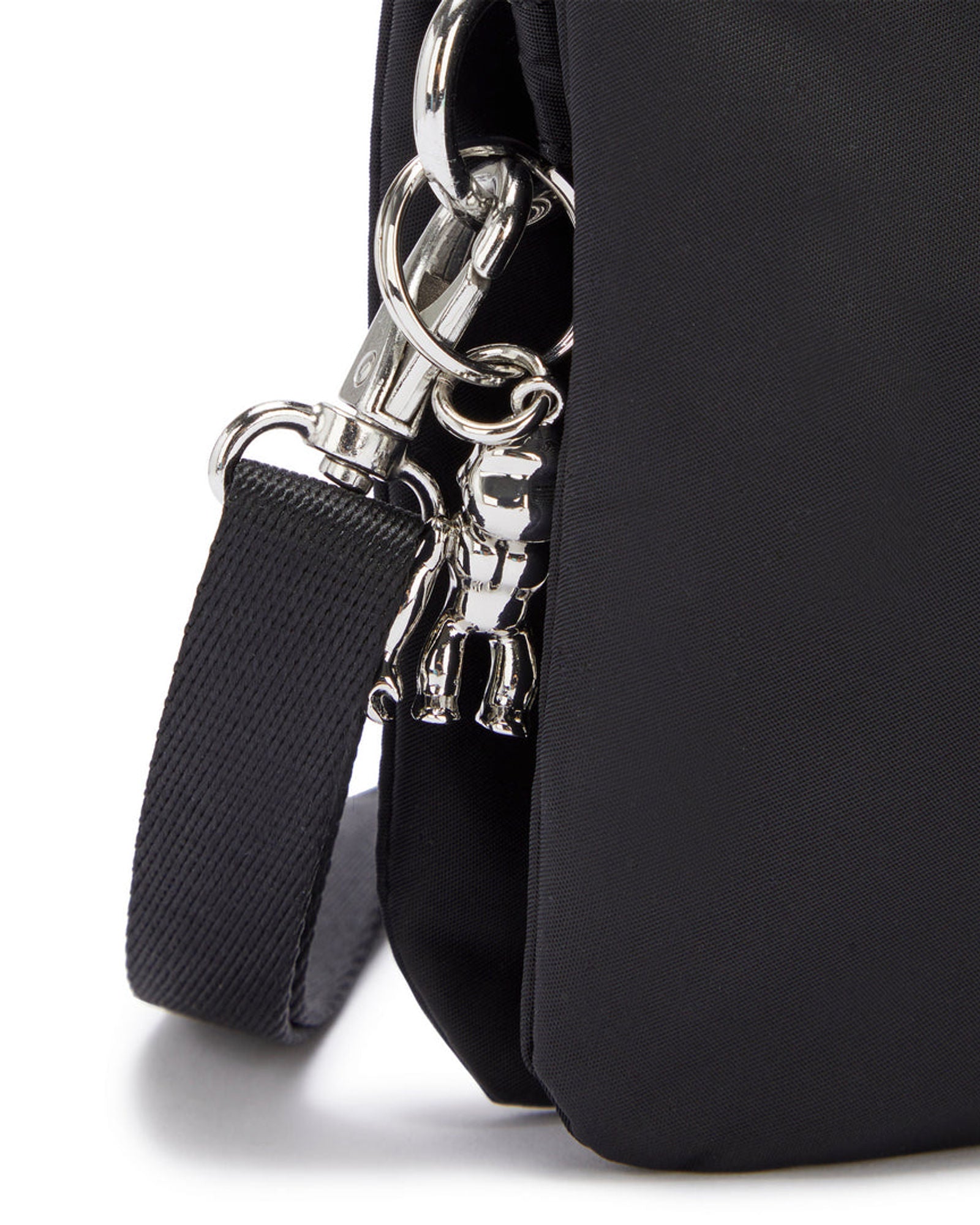 حقيبة كيبلينج ريري باكا سوداء كبيرة مع حزام كروس بودي C272323-79S