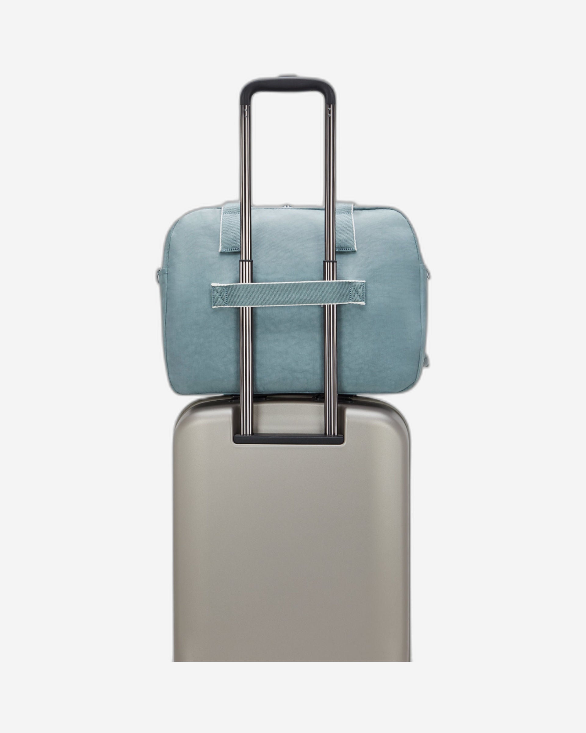 حقيبة كيبلينج ديفيا XL رمادية مريحة متوسطة الحجم لعطلة نهاية الأسبوع I3958-3NL