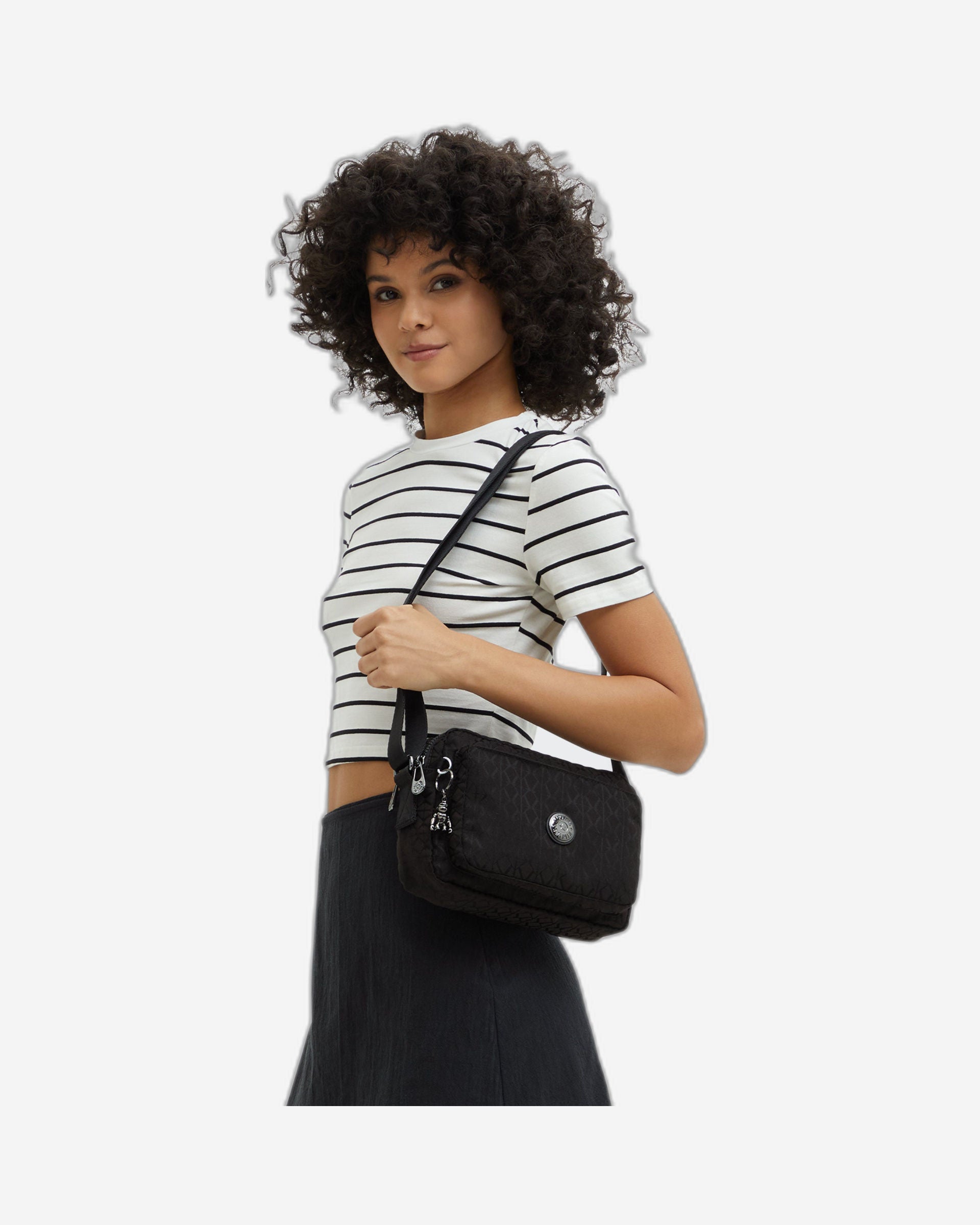 حقيبة كتف متوسطة الحجم من كيبلينج أبانو إم سوداء اللون I6575-Y12