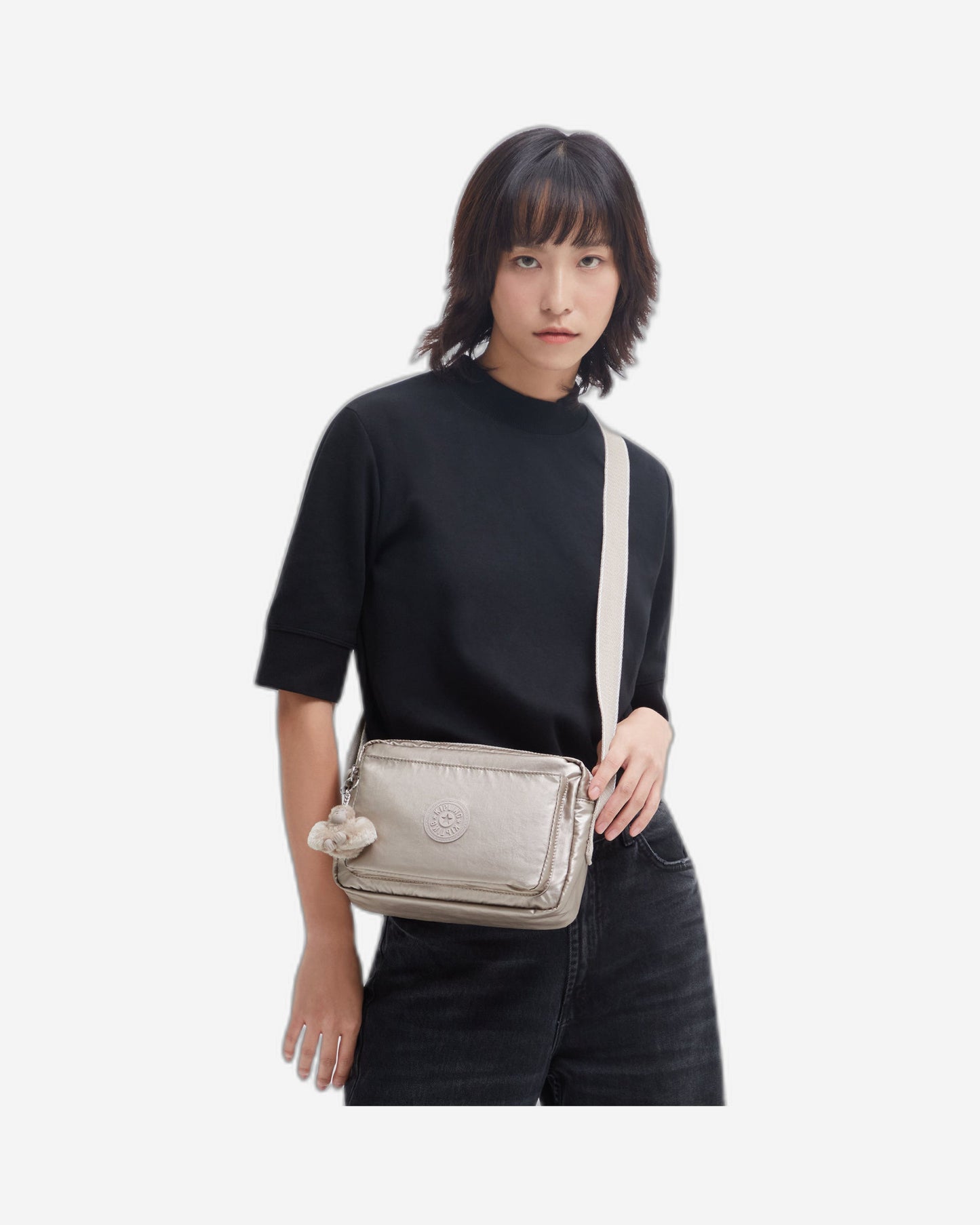 حقيبة كتف متوسطة الحجم من كيبلينج أبانو إم ميتاليك جلو C2I6831-48I