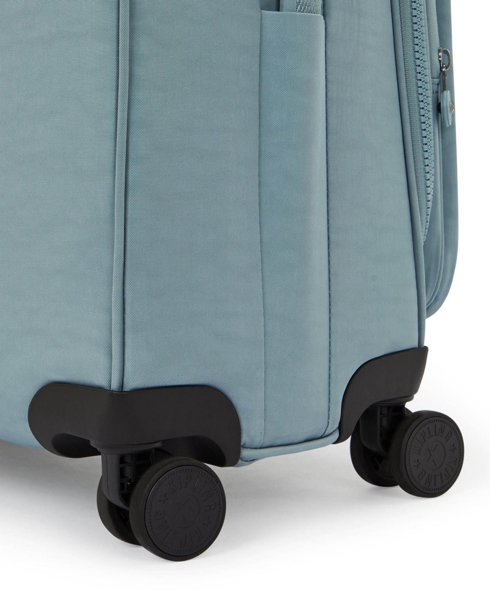 حقيبة سفر كيبلينج نيو يوري سبين إم متوسطة الحجم رمادية اللون قابلة للتمدد بعجلات I7706-3NL