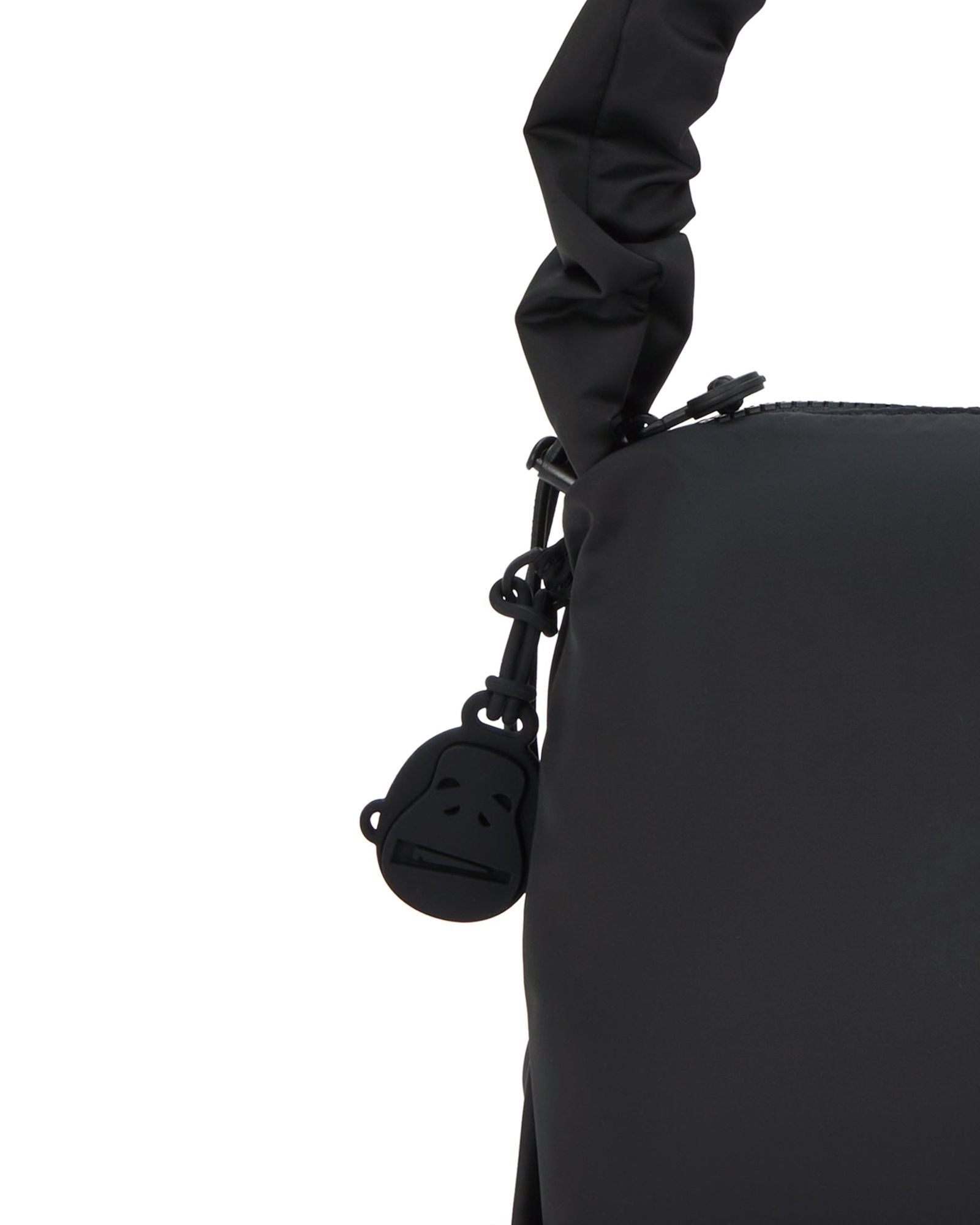 حقيبة كتف Kipling Eleni M متوسطة الحجم باللون الأسود البسيط I8118-4RZ